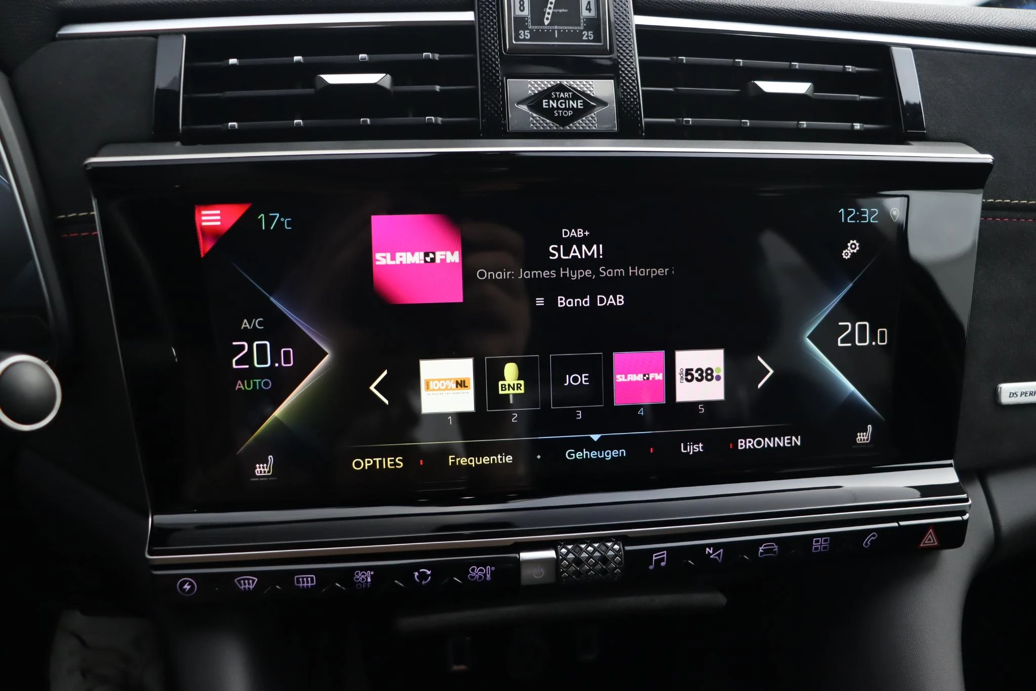 Hoofdafbeelding DS DS 9