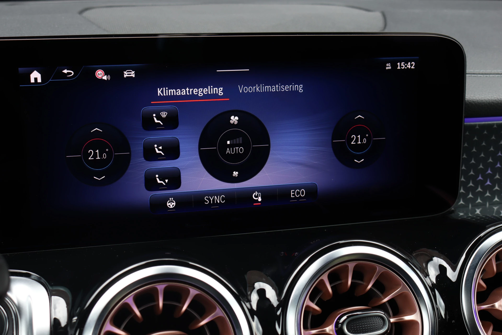 Hoofdafbeelding Mercedes-Benz EQB