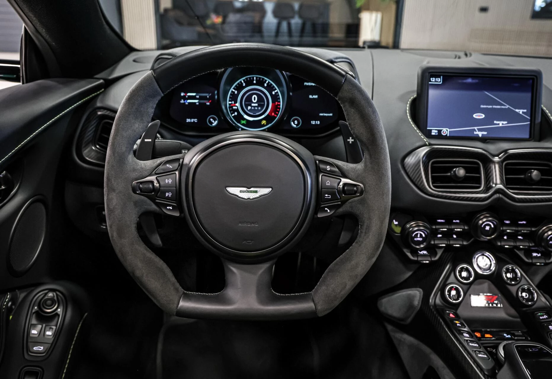 Hoofdafbeelding Aston Martin V8 Vantage