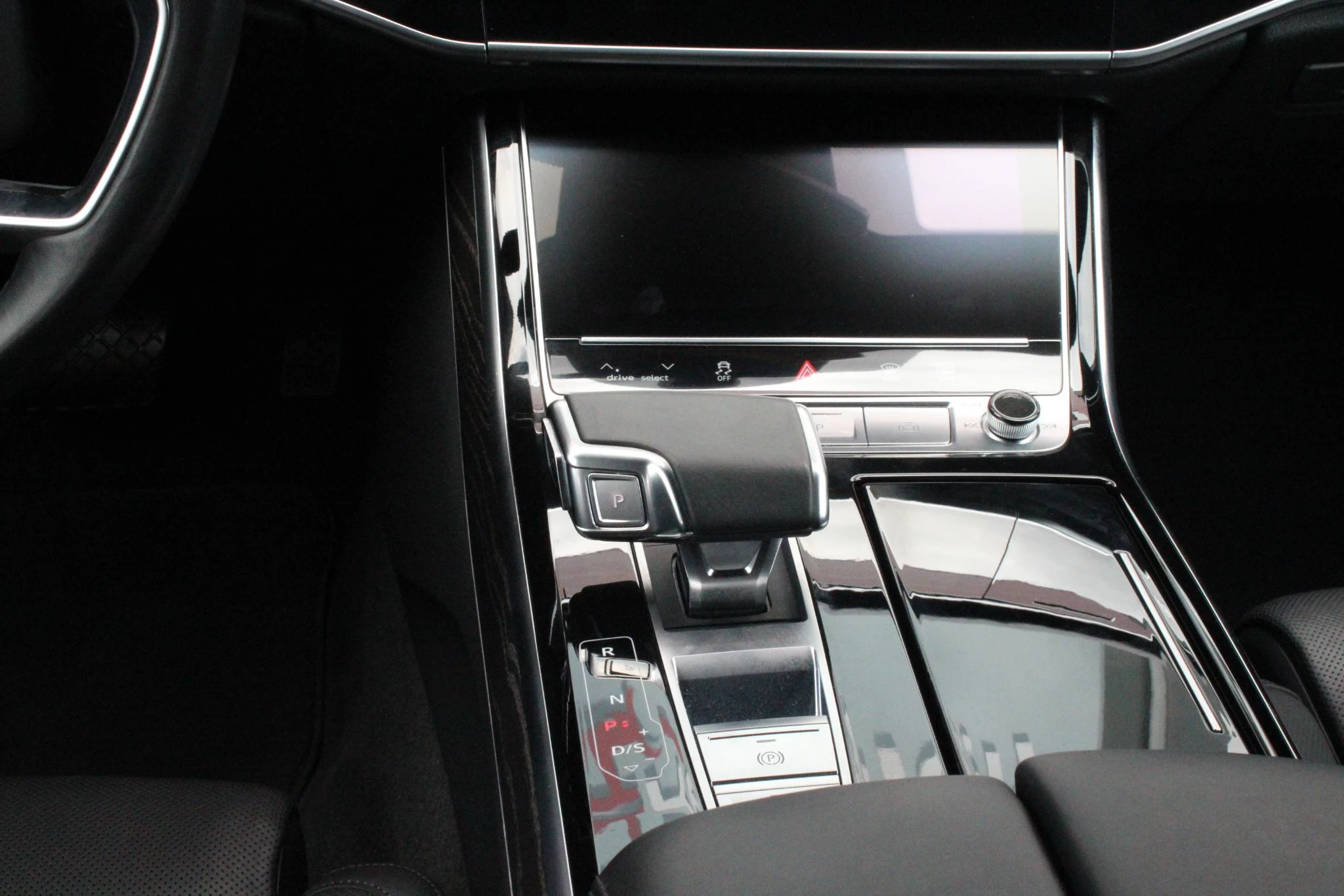 Hoofdafbeelding Audi A8