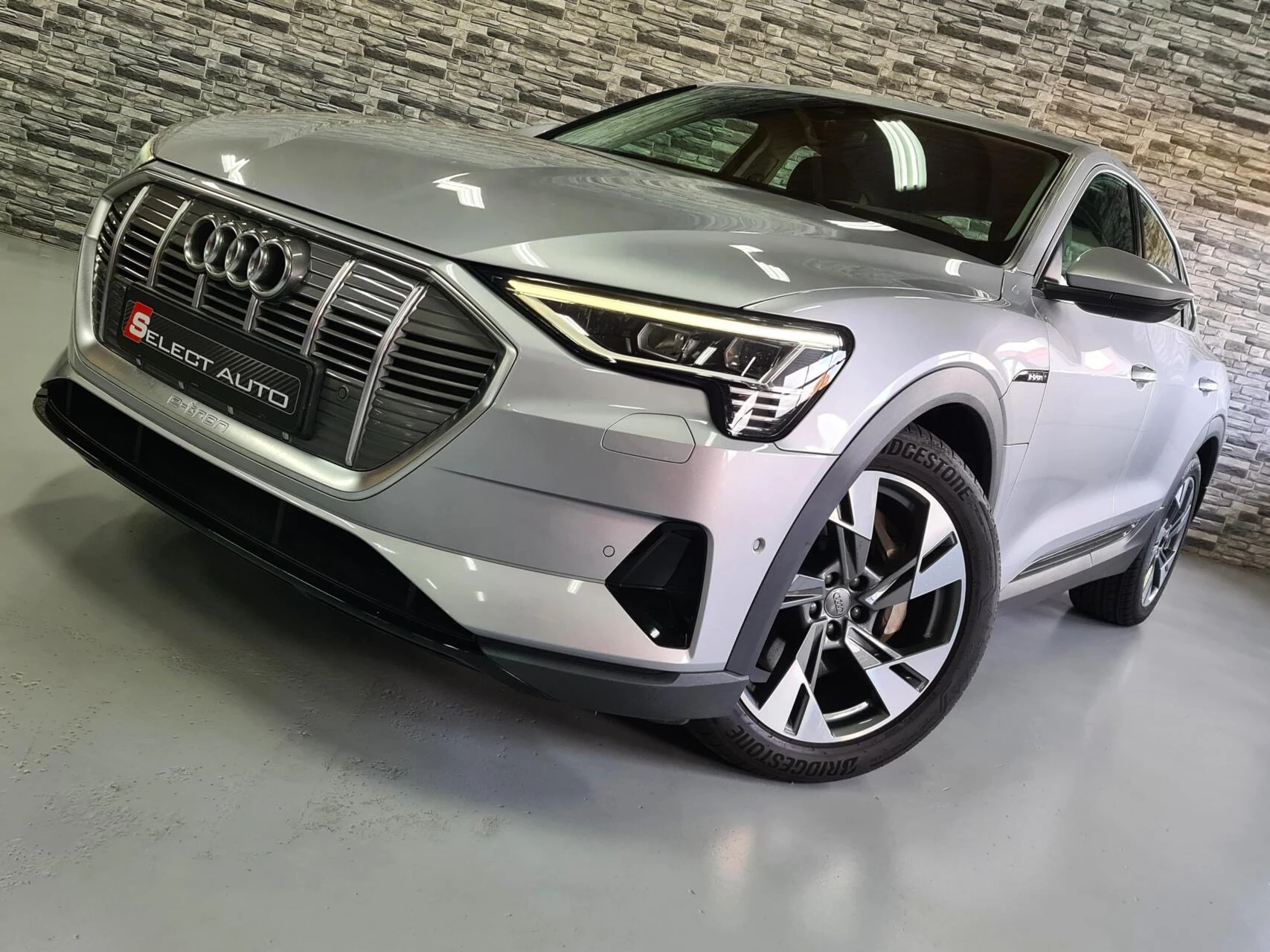 Hoofdafbeelding Audi e-tron