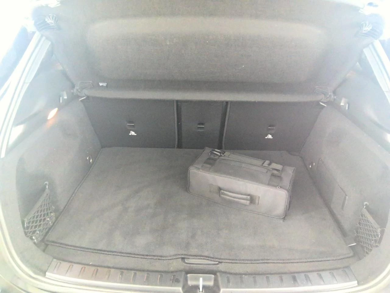 Hoofdafbeelding Mercedes-Benz EQA