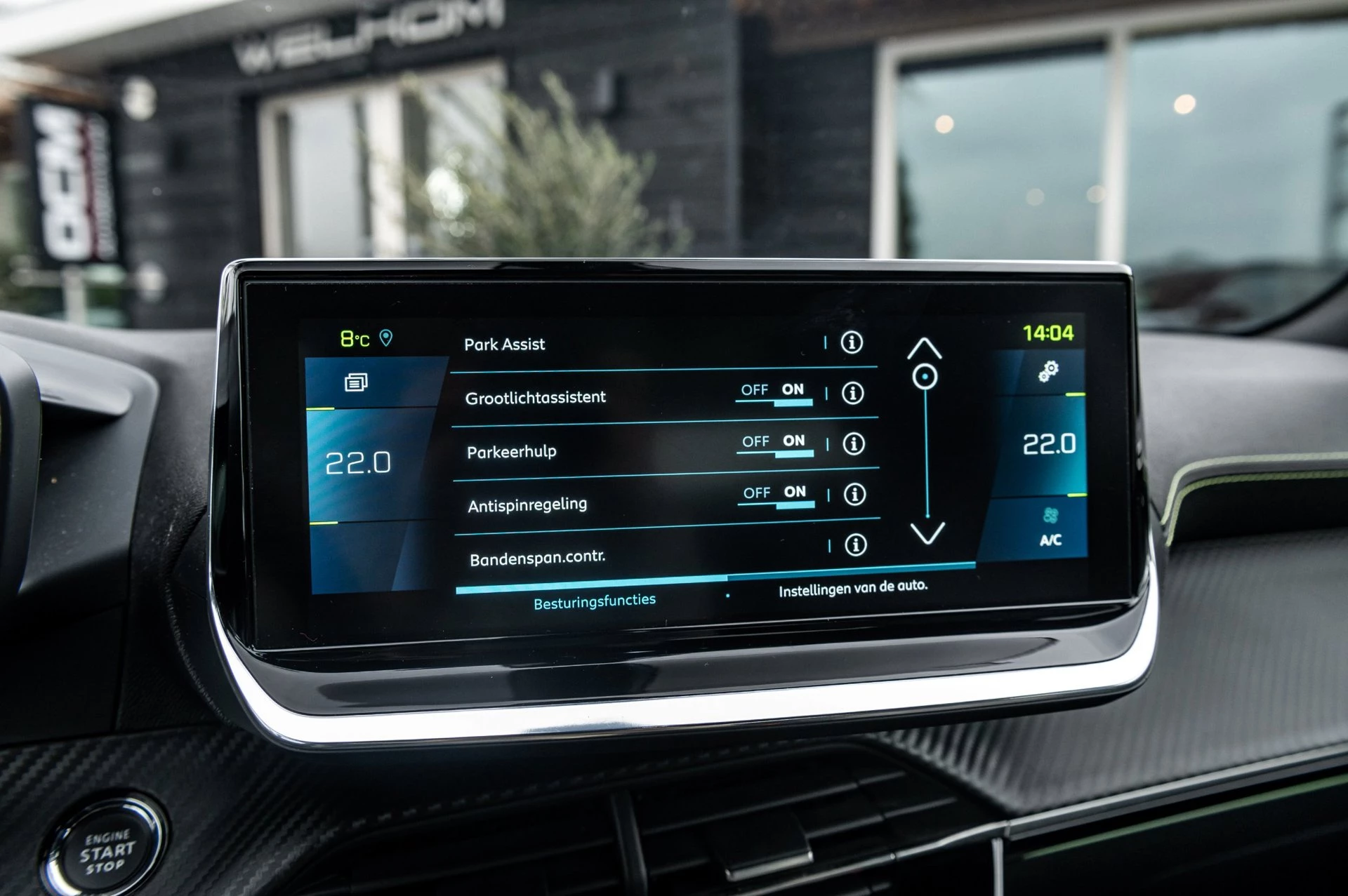 Hoofdafbeelding Peugeot e-2008