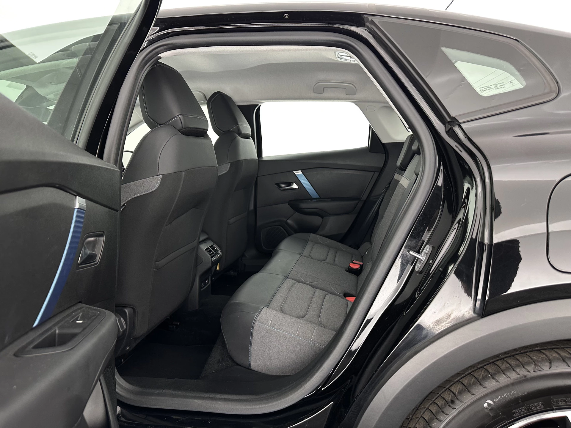 Hoofdafbeelding Citroën ë-C4 X