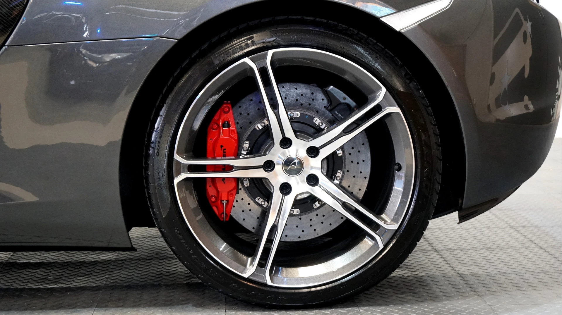 Hoofdafbeelding McLaren 650S