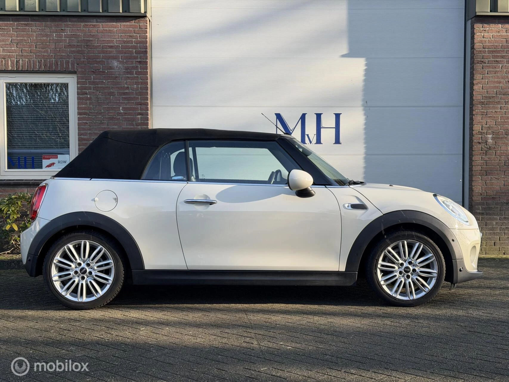 Hoofdafbeelding MINI Cooper Cabrio