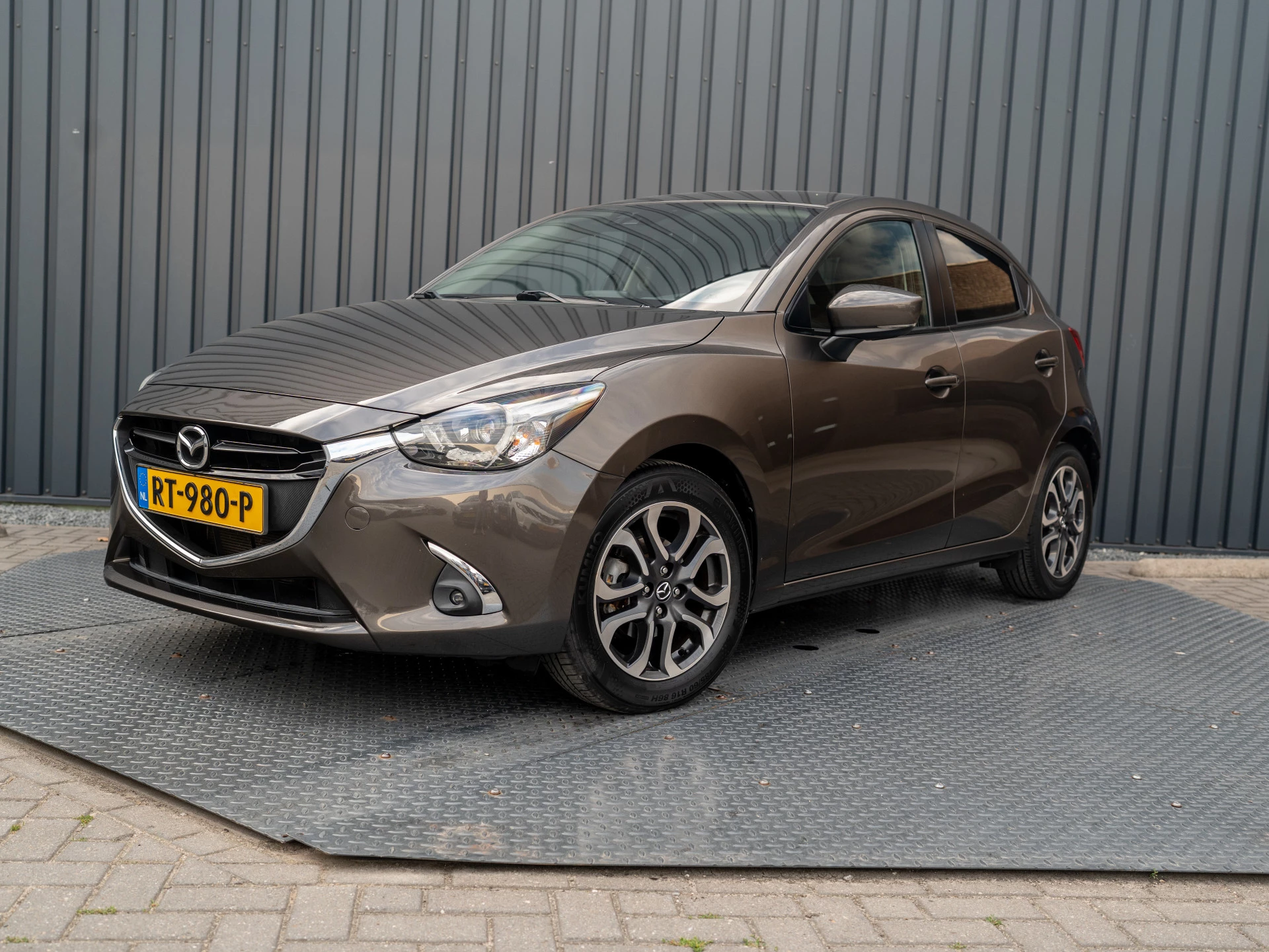 Hoofdafbeelding Mazda 2