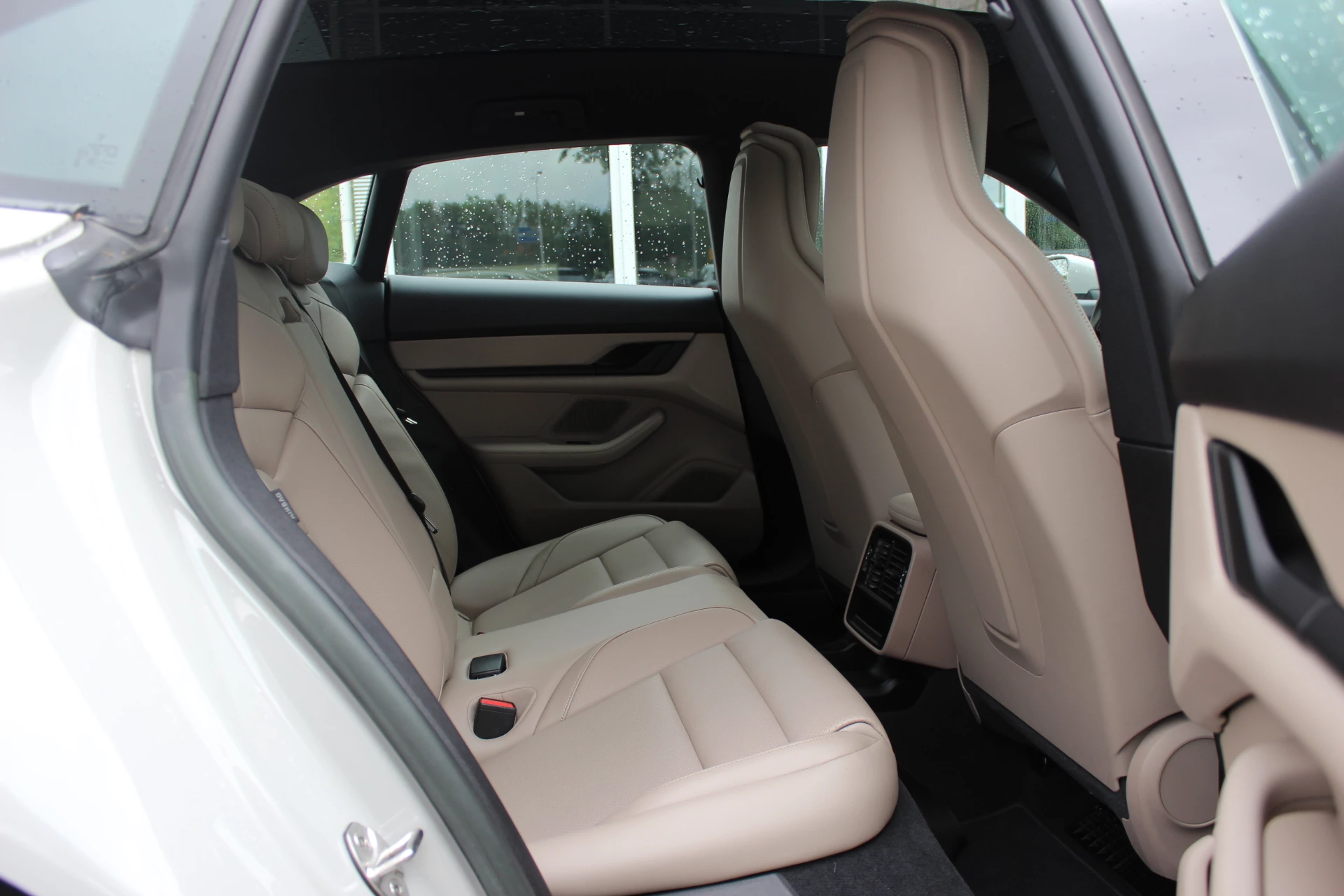 Hoofdafbeelding Porsche Taycan