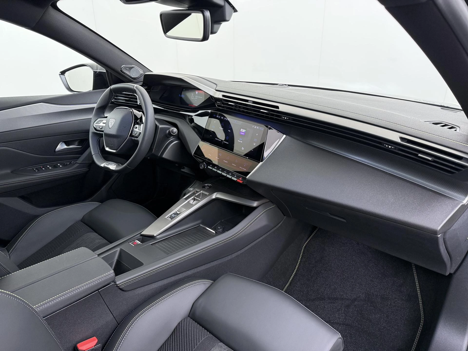 Hoofdafbeelding Peugeot 408