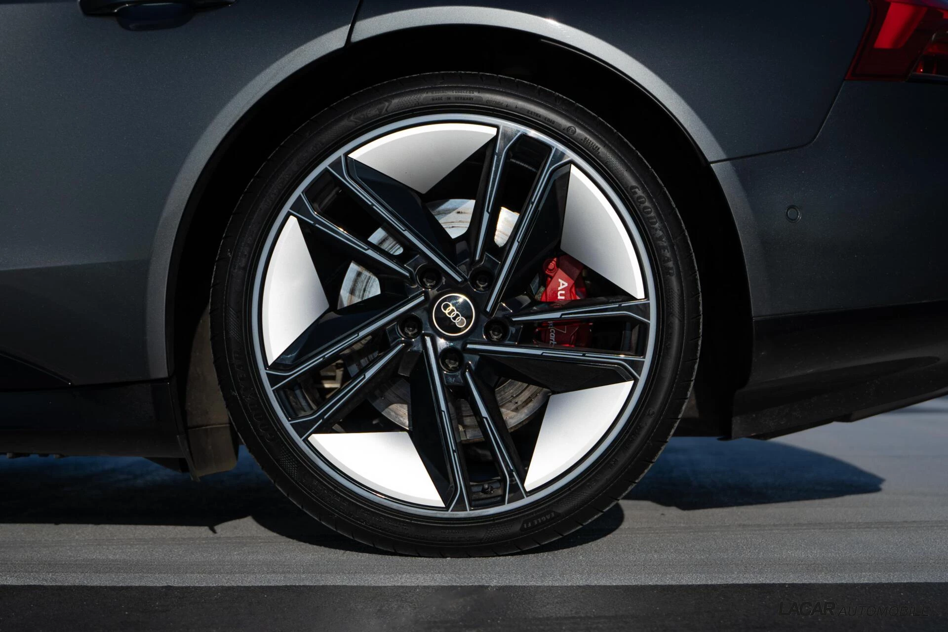 Hoofdafbeelding Audi e-tron GT