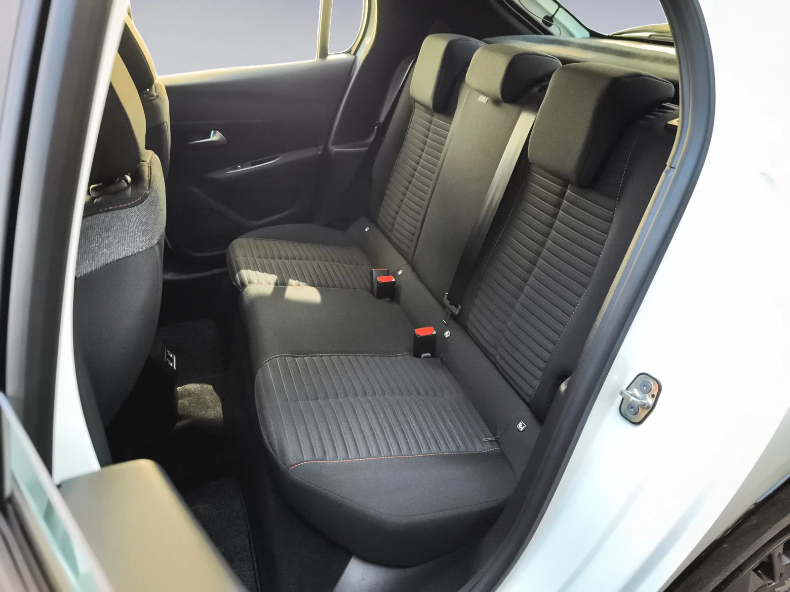 Hoofdafbeelding Peugeot e-208