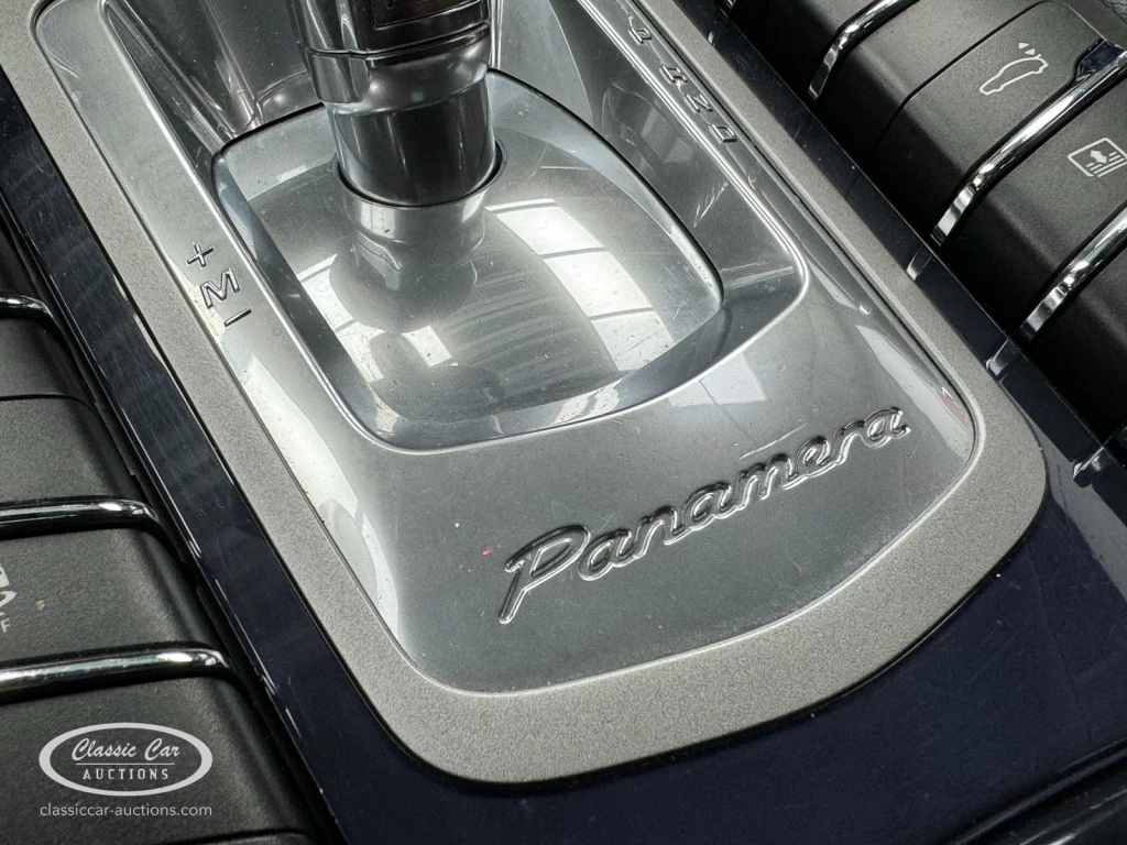 Hoofdafbeelding Porsche Panamera