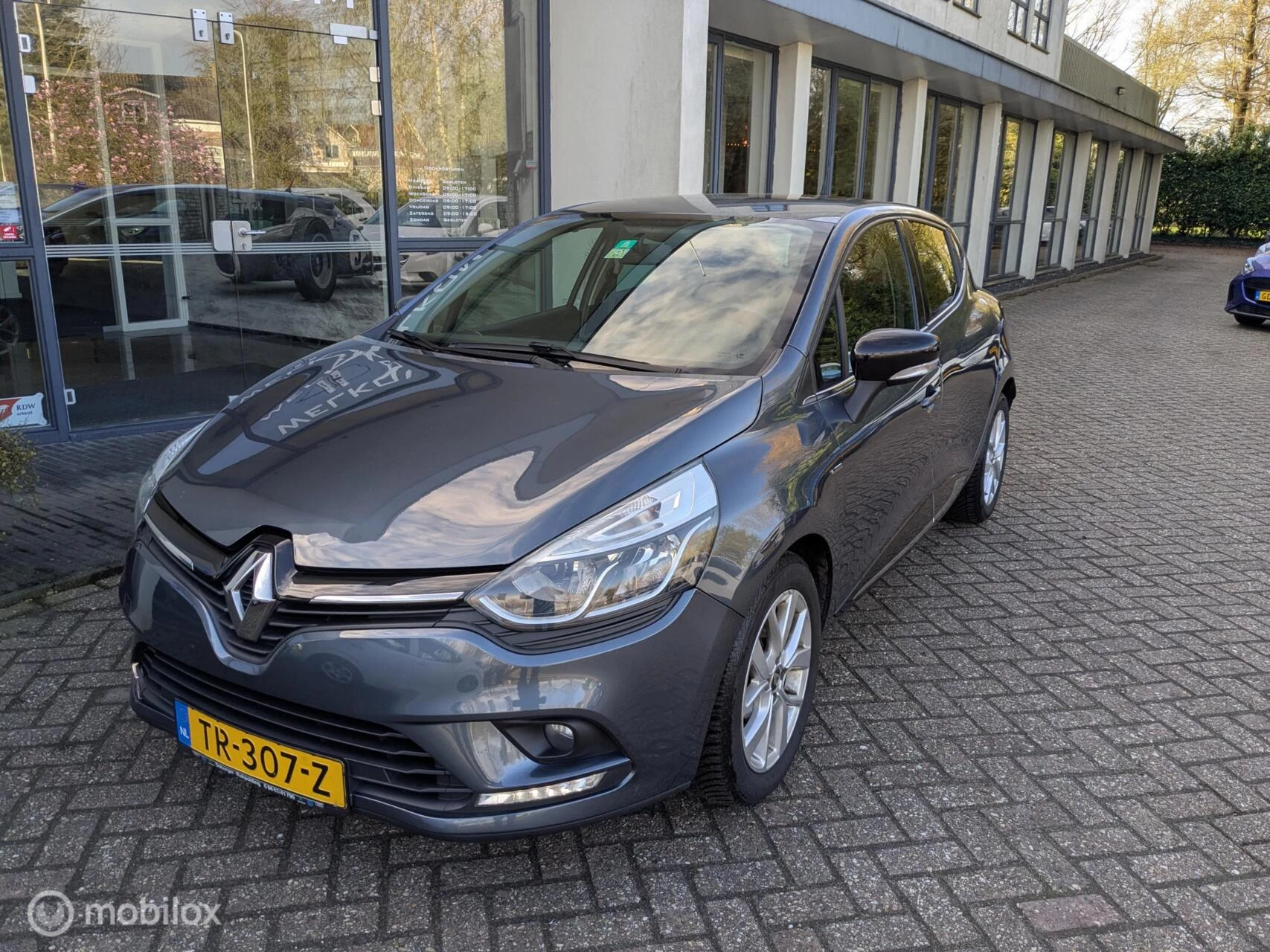 Hoofdafbeelding Renault Clio