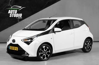 Toyota Aygo 1.0 VVT-i x-play 5drs | Apple Carplay & Android Auto