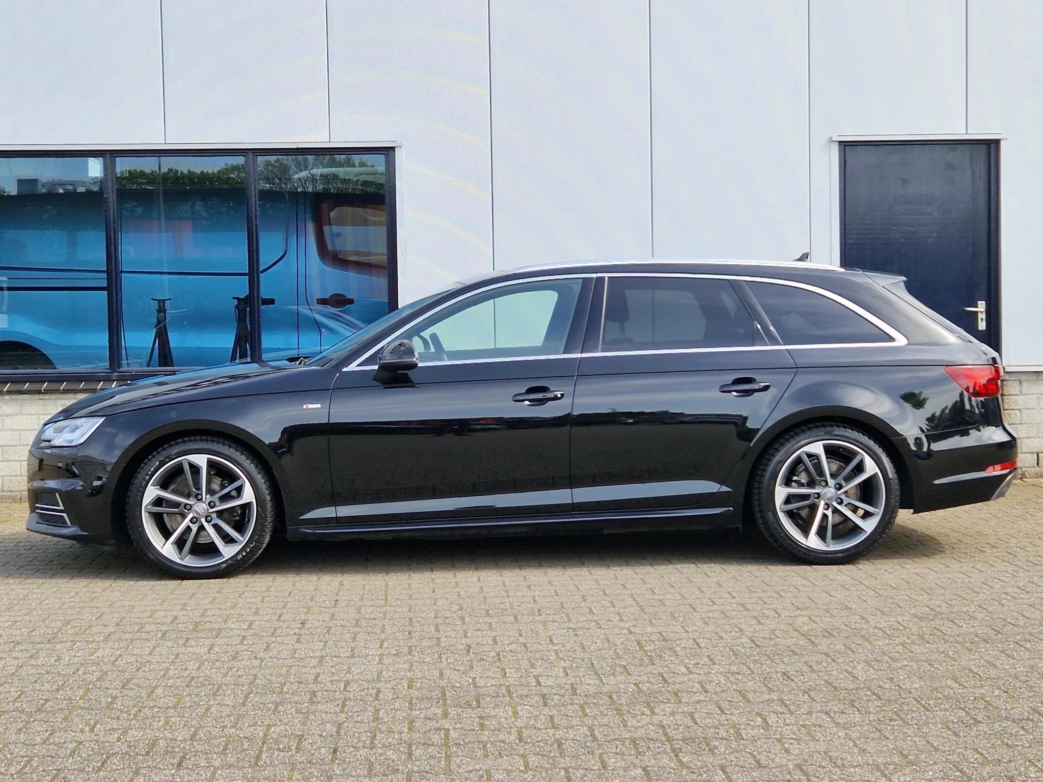 Hoofdafbeelding Audi A4