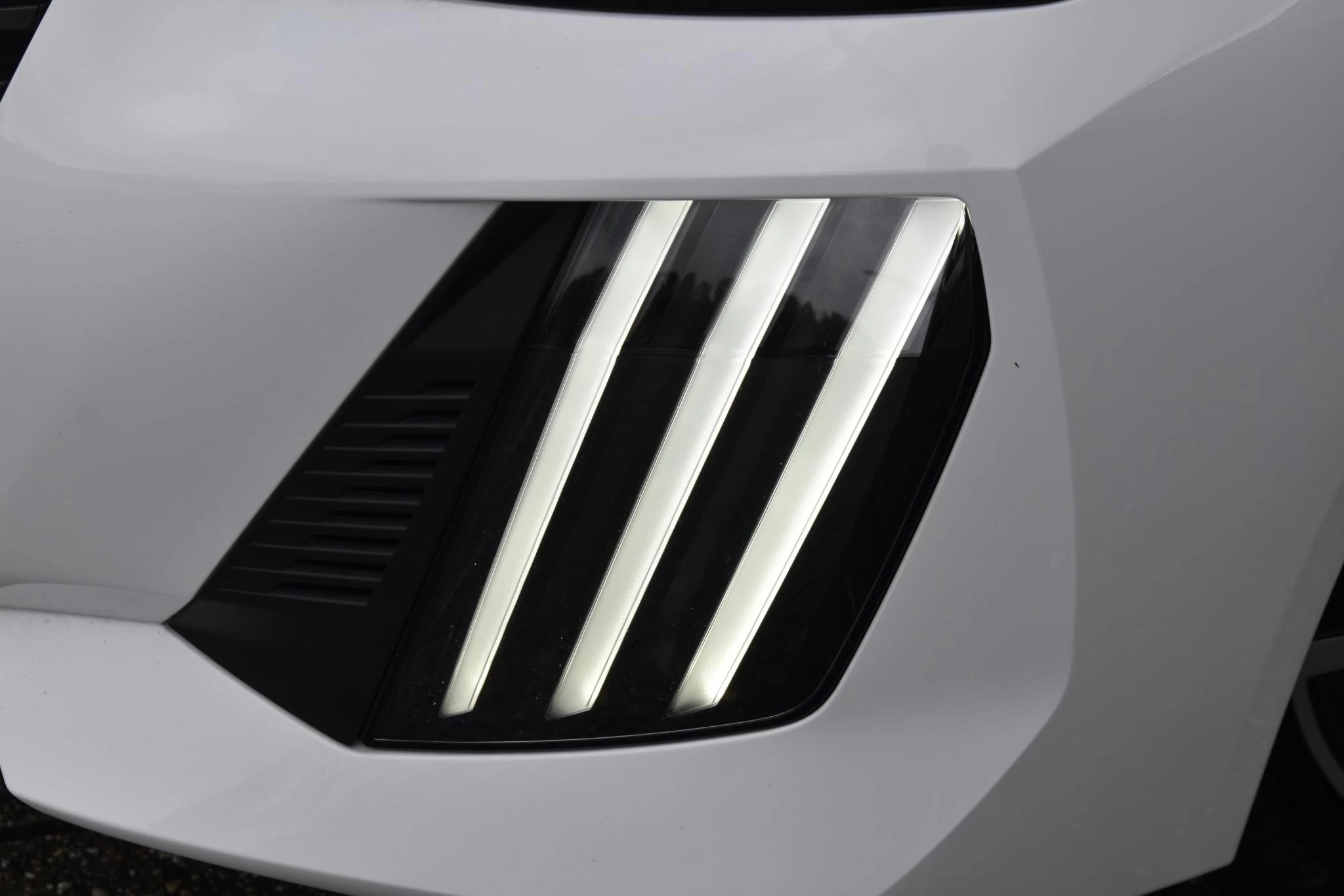 Hoofdafbeelding Peugeot e-208