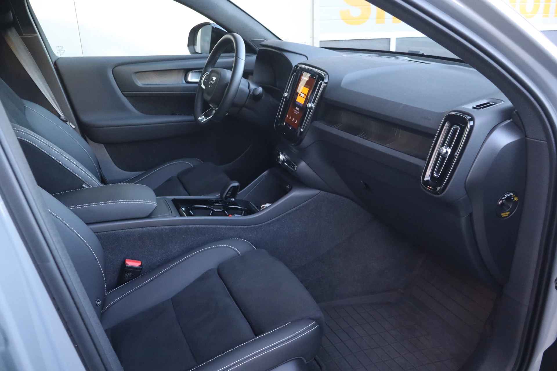 Hoofdafbeelding Volvo C40