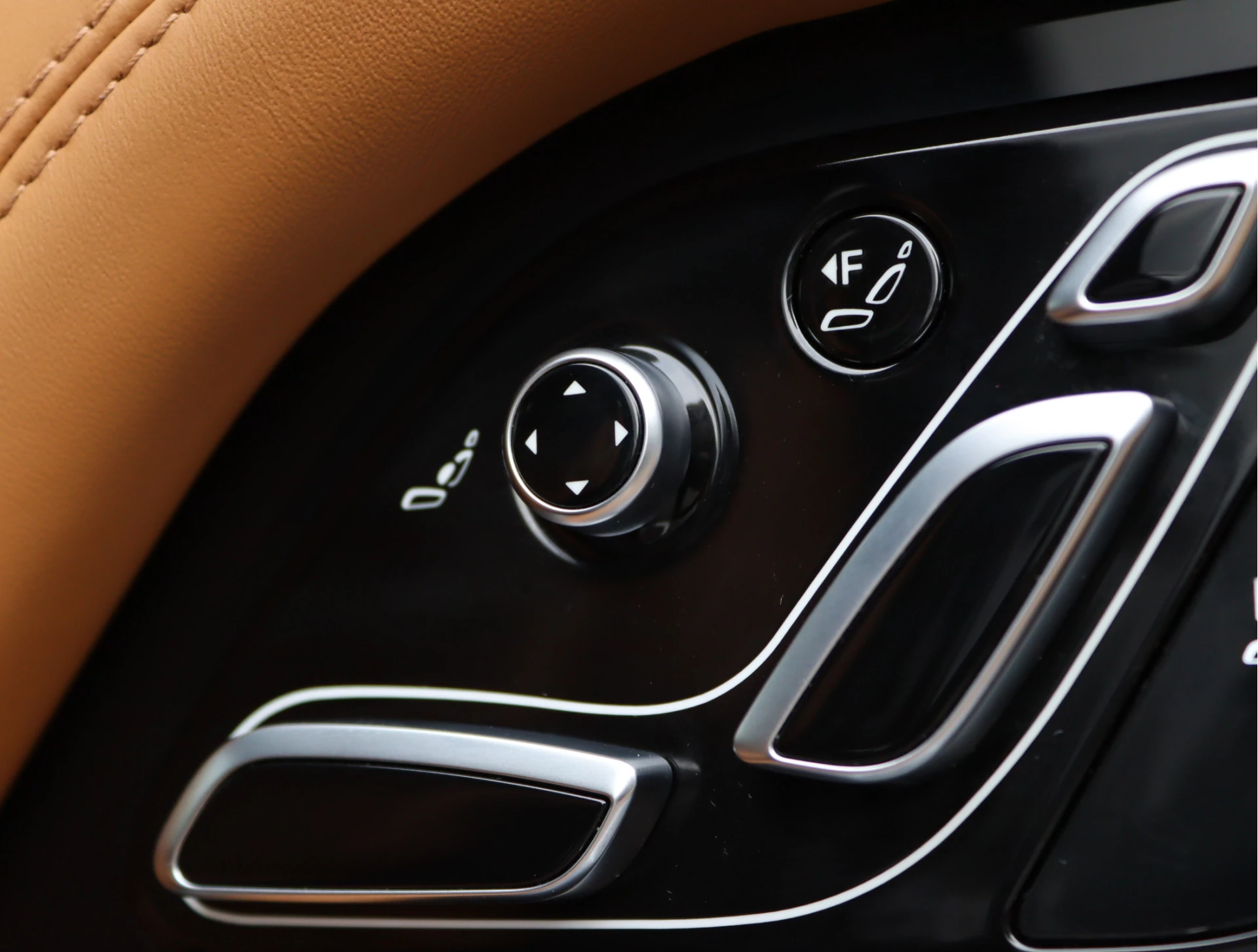 Hoofdafbeelding Land Rover Range Rover