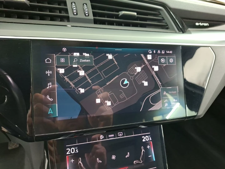 Hoofdafbeelding Audi e-tron