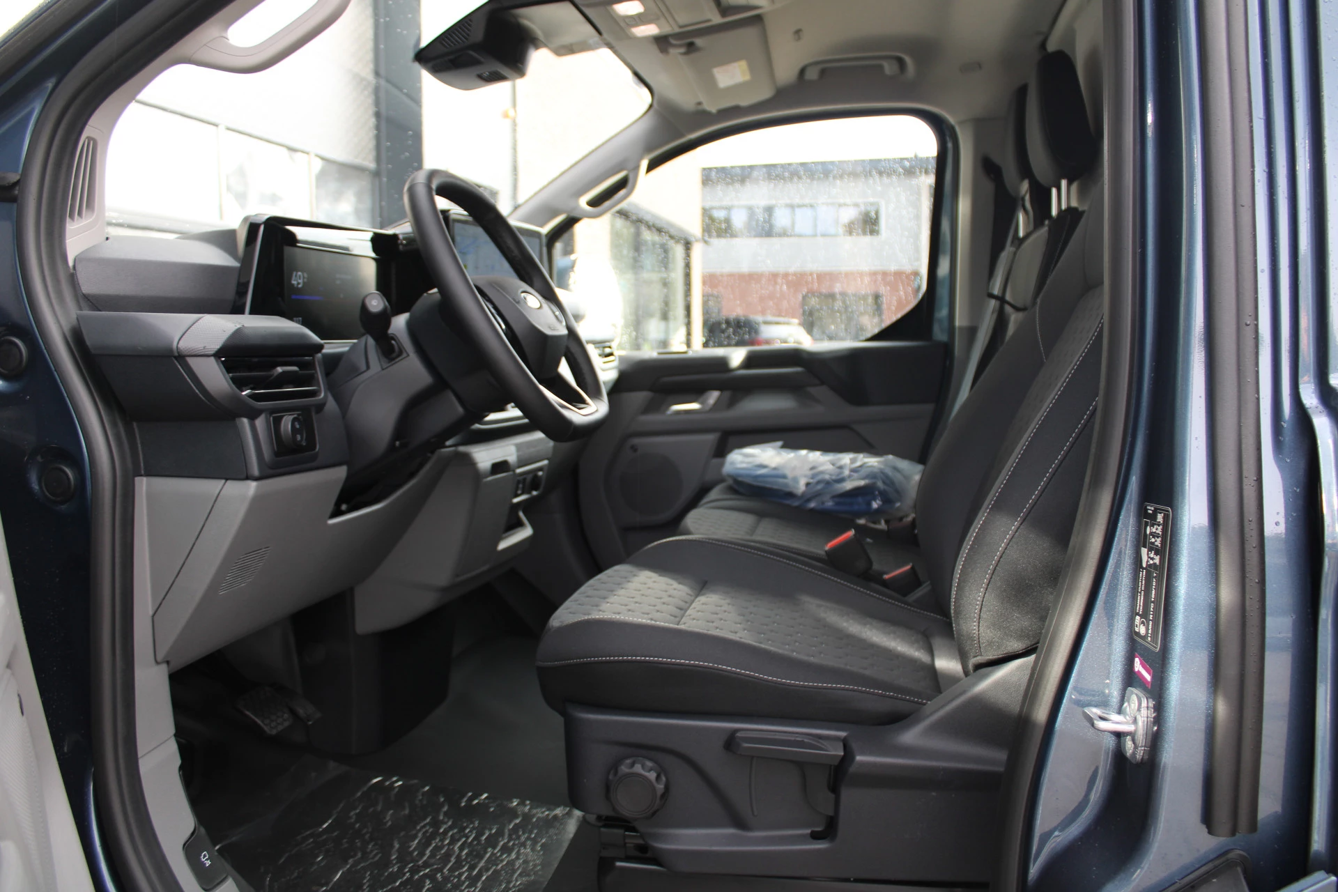 Hoofdafbeelding Ford E-Transit Custom