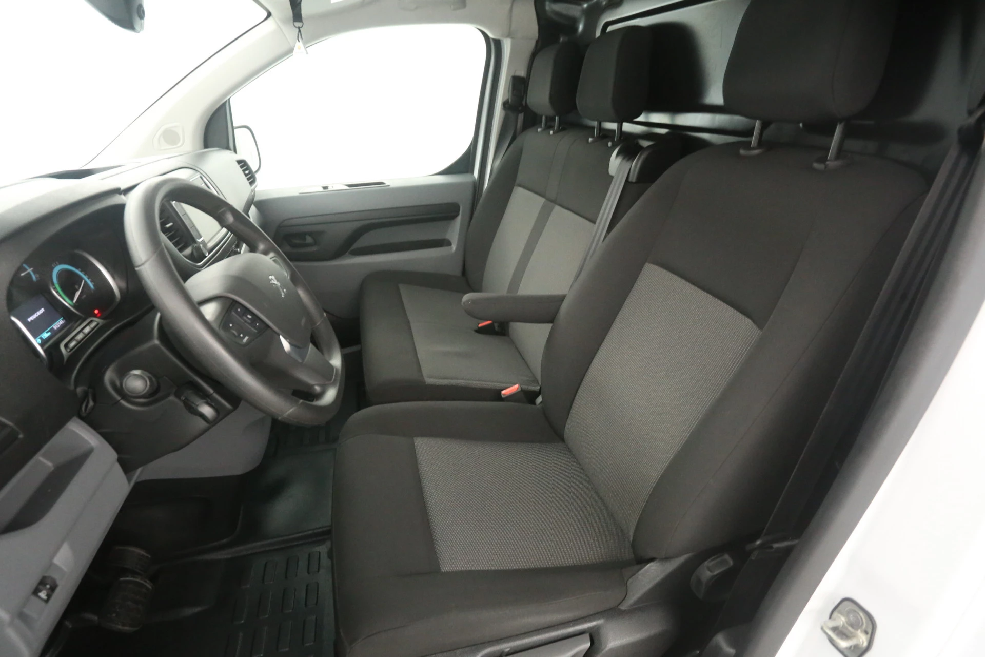 Hoofdafbeelding Peugeot e-Expert