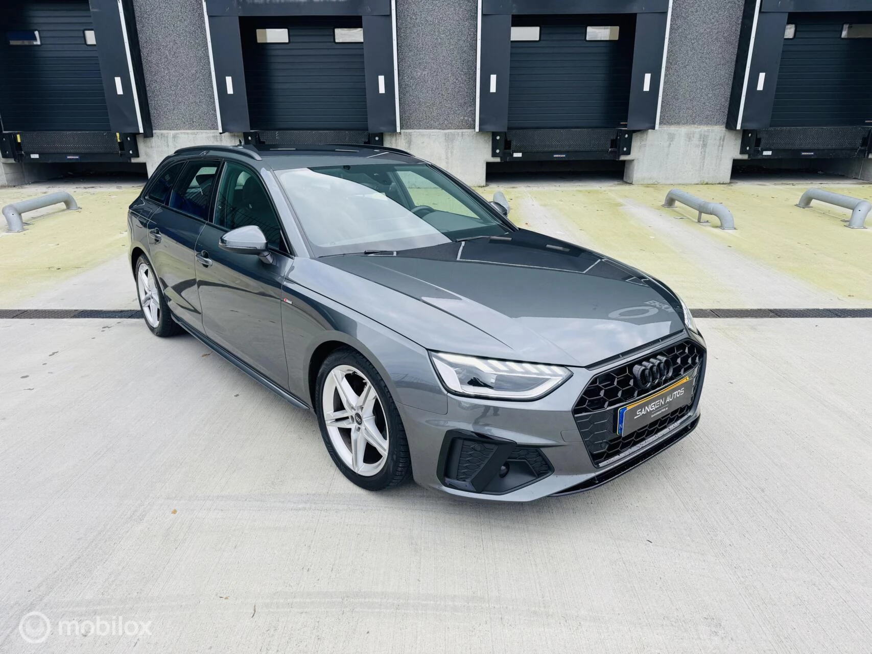 Hoofdafbeelding Audi A4