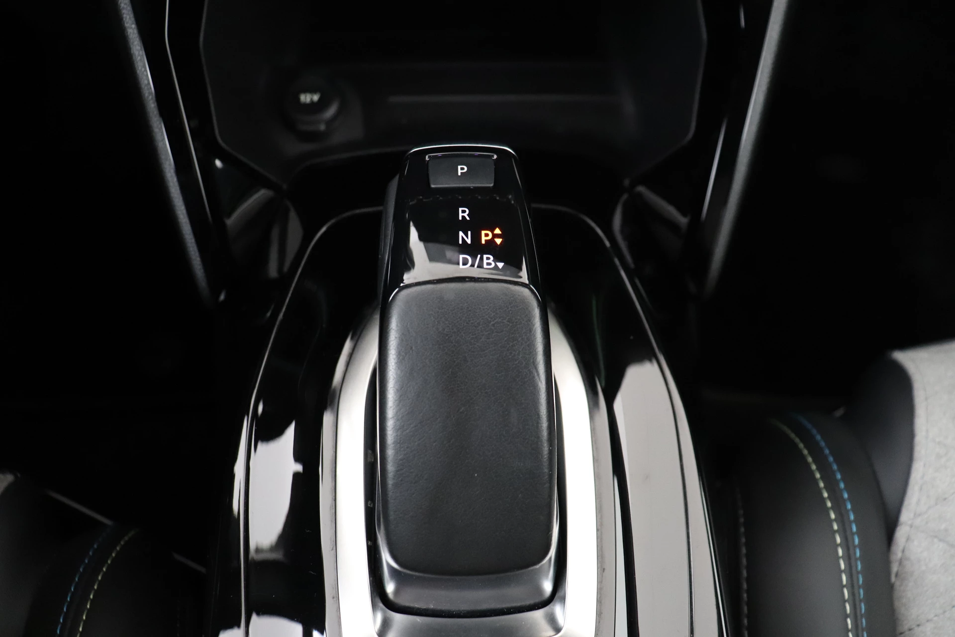 Hoofdafbeelding Peugeot e-208