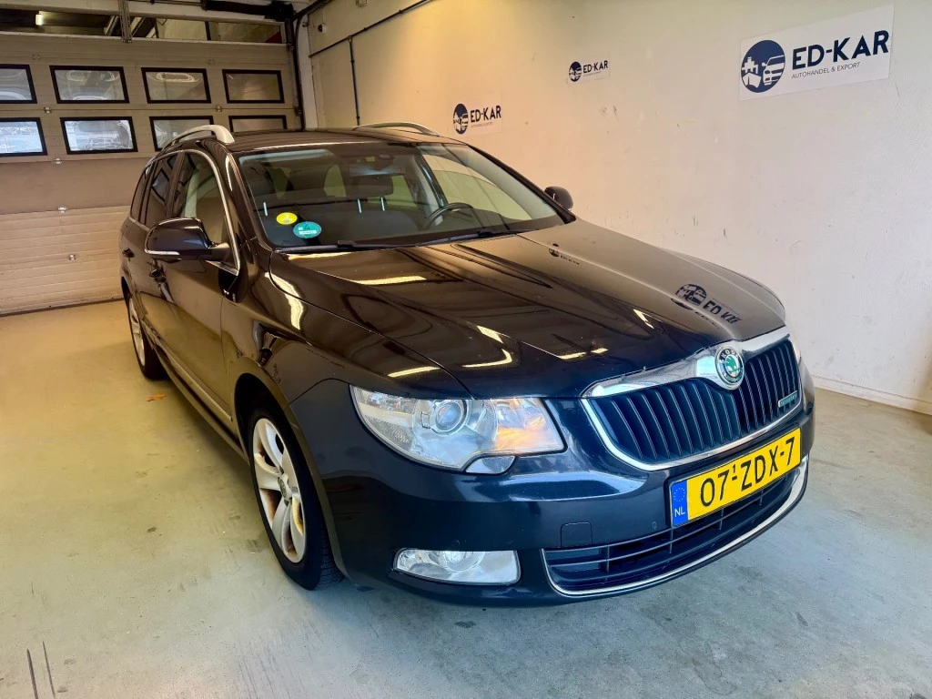 Hoofdafbeelding Škoda Superb