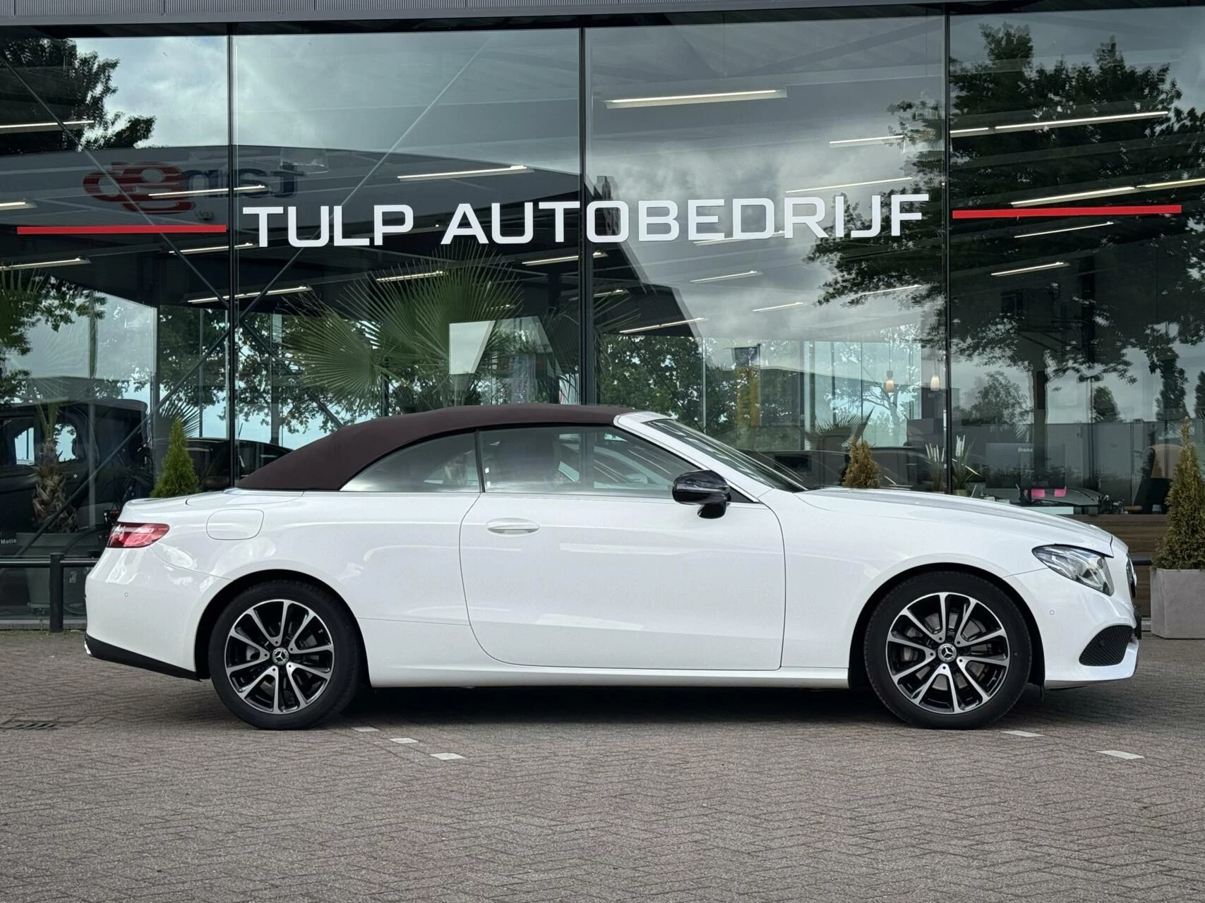 Hoofdafbeelding Mercedes-Benz E-Klasse