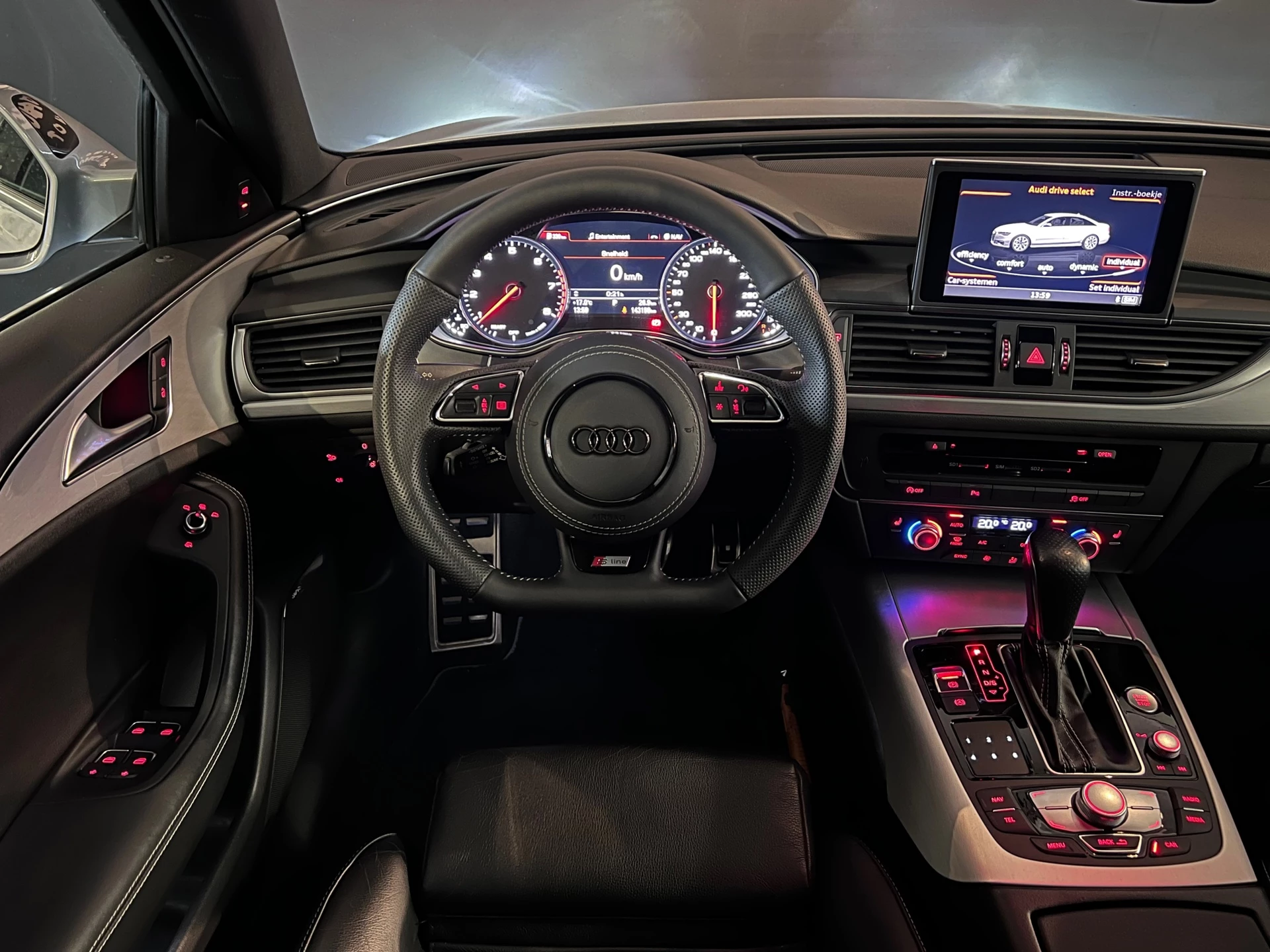 Hoofdafbeelding Audi A6