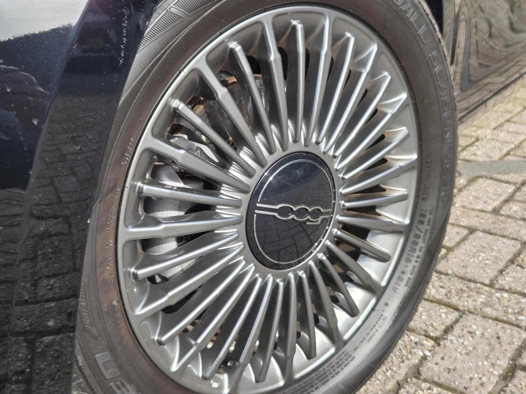 Hoofdafbeelding Fiat 500C