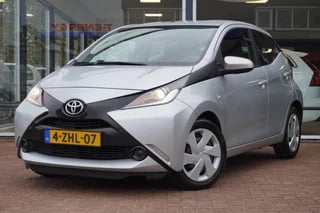 Toyota Aygo 1.0 VVT-i x-play | 5deurs | Dealerauto | Airco | Elek. pakket | Camera | Inruil mogelijk |