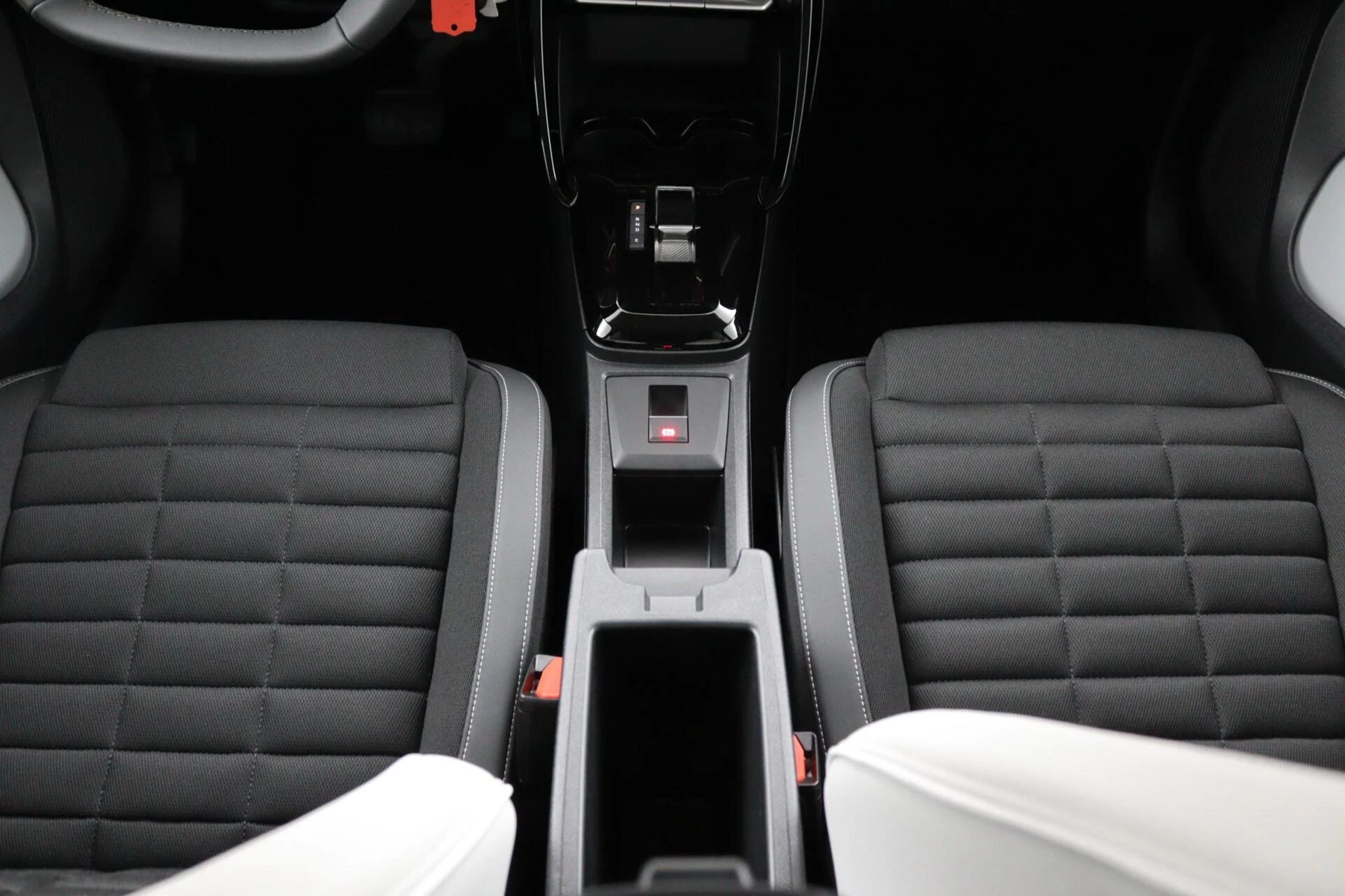 Hoofdafbeelding Citroën ë-C3 Aircross