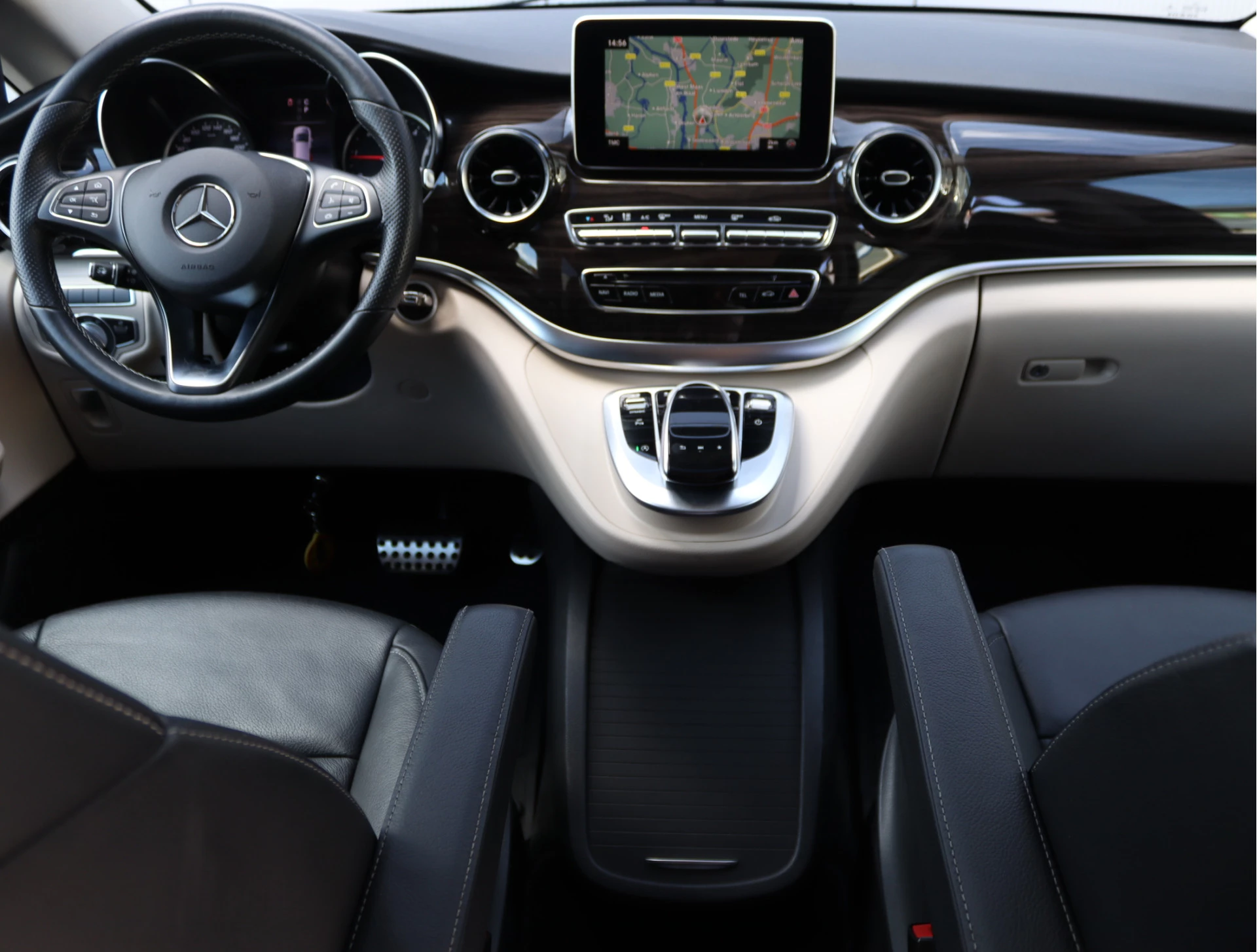 Hoofdafbeelding Mercedes-Benz Marco Polo