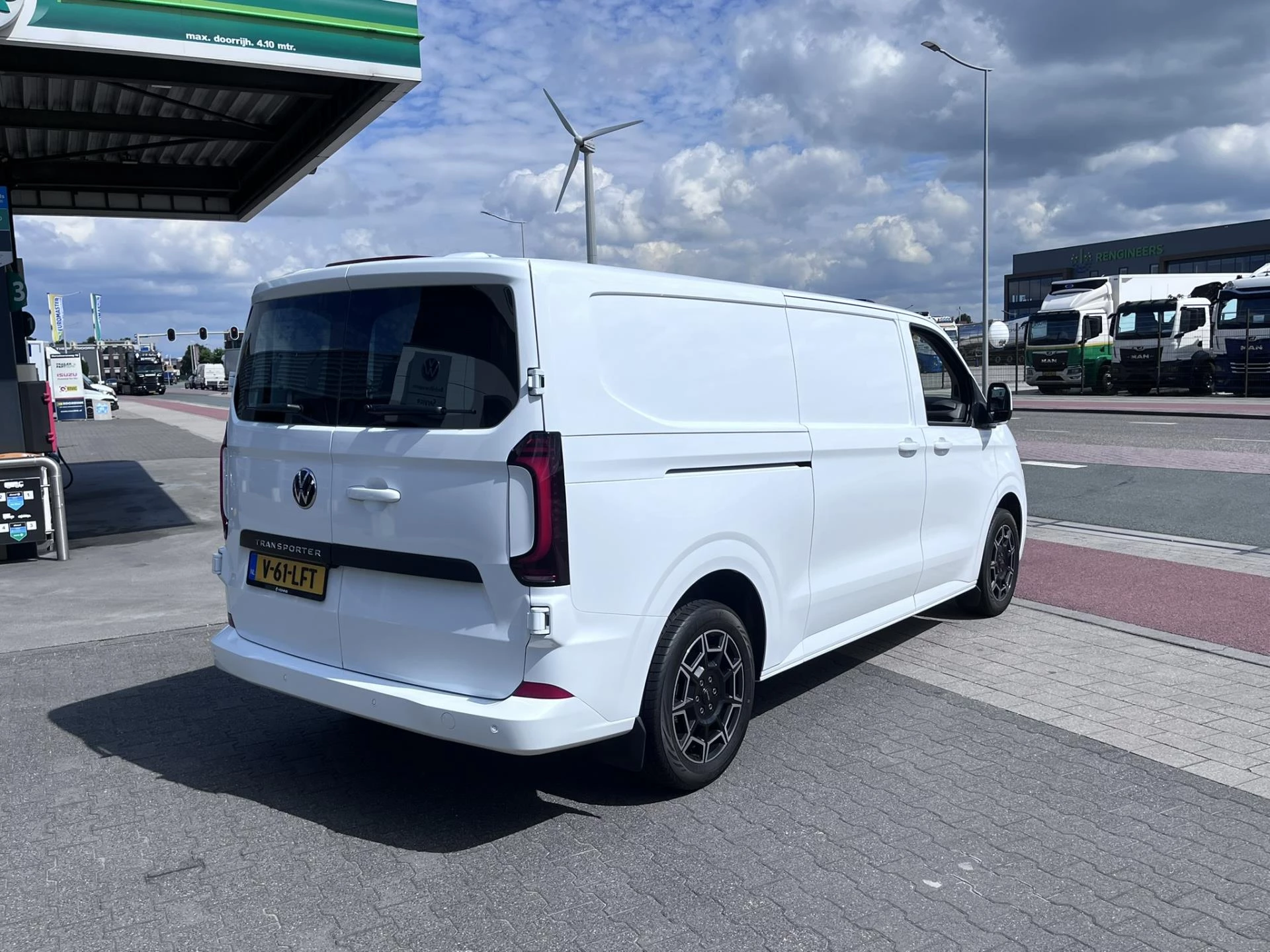 Hoofdafbeelding Volkswagen T7 170 pk Automaat , 18" LMV LED PDC v+a 13"Radiosysteem, alarm