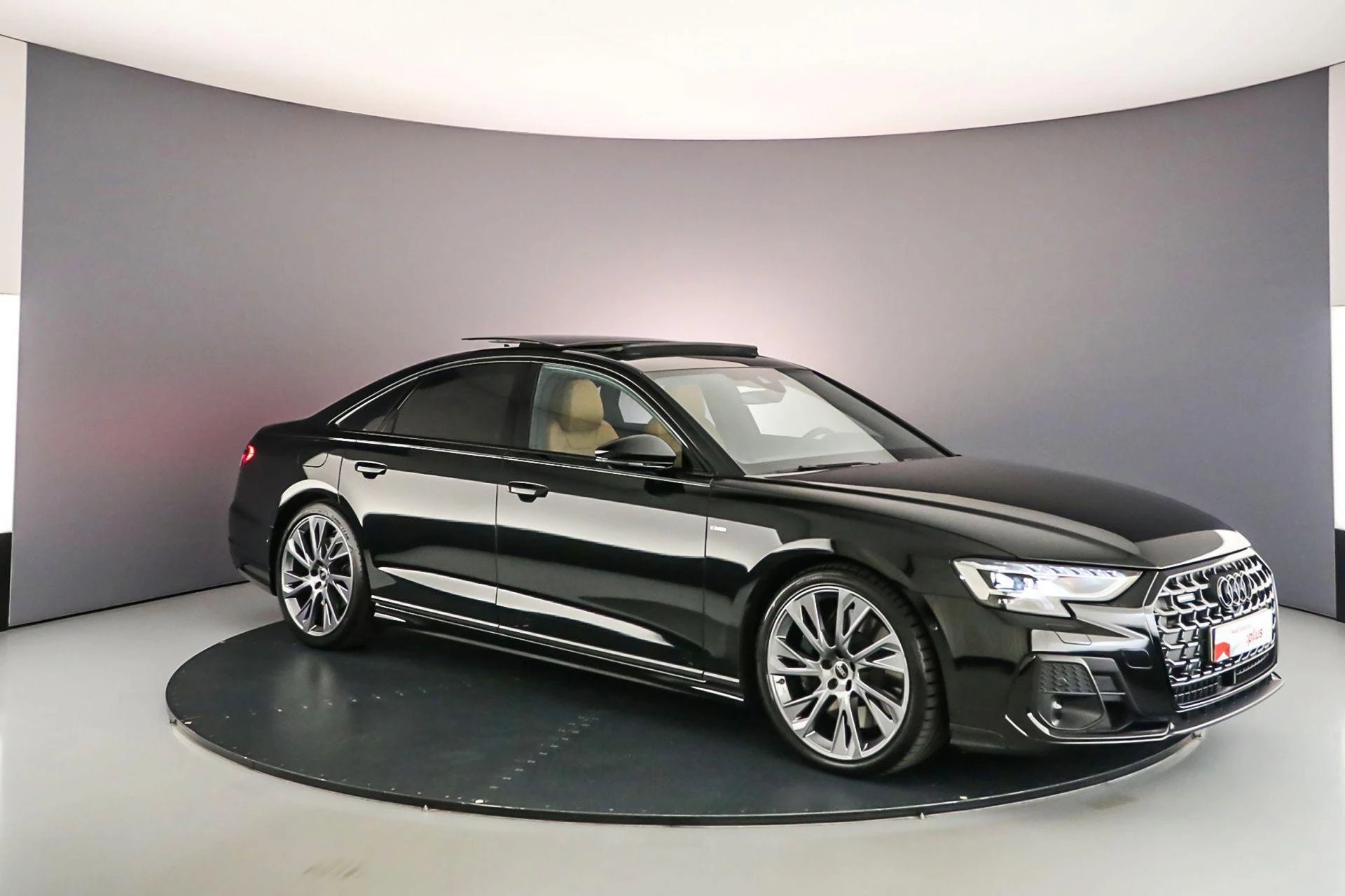 Hoofdafbeelding Audi A8