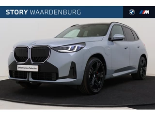 BMW X3 30e xDrive M Sport Automaat / Panoramadak / Trekhaak / Sportstoelen / Stoelventilatie / Comfort Access / Adaptieve LED / Parking Assistant Plus / Harman Kardon