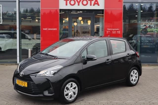 Toyota Yaris 5-DEURS ENERGY TREKHAAK NAVIGATIE CAMERA CRUISE CLIMATE NL-AUTO!