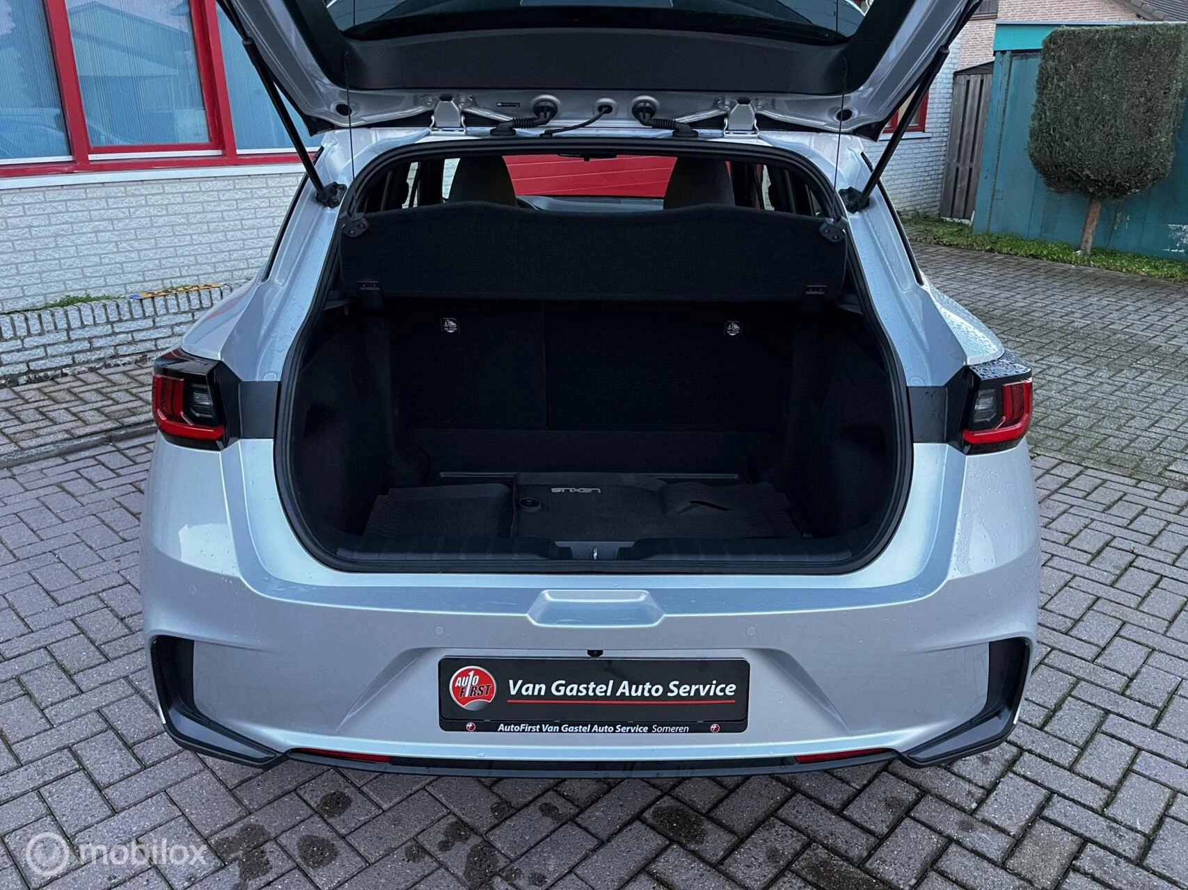 Hoofdafbeelding Lexus LBX