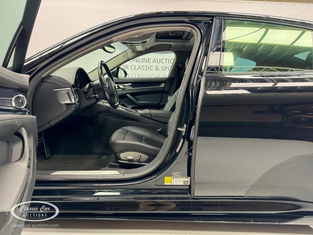 Hoofdafbeelding Porsche Panamera