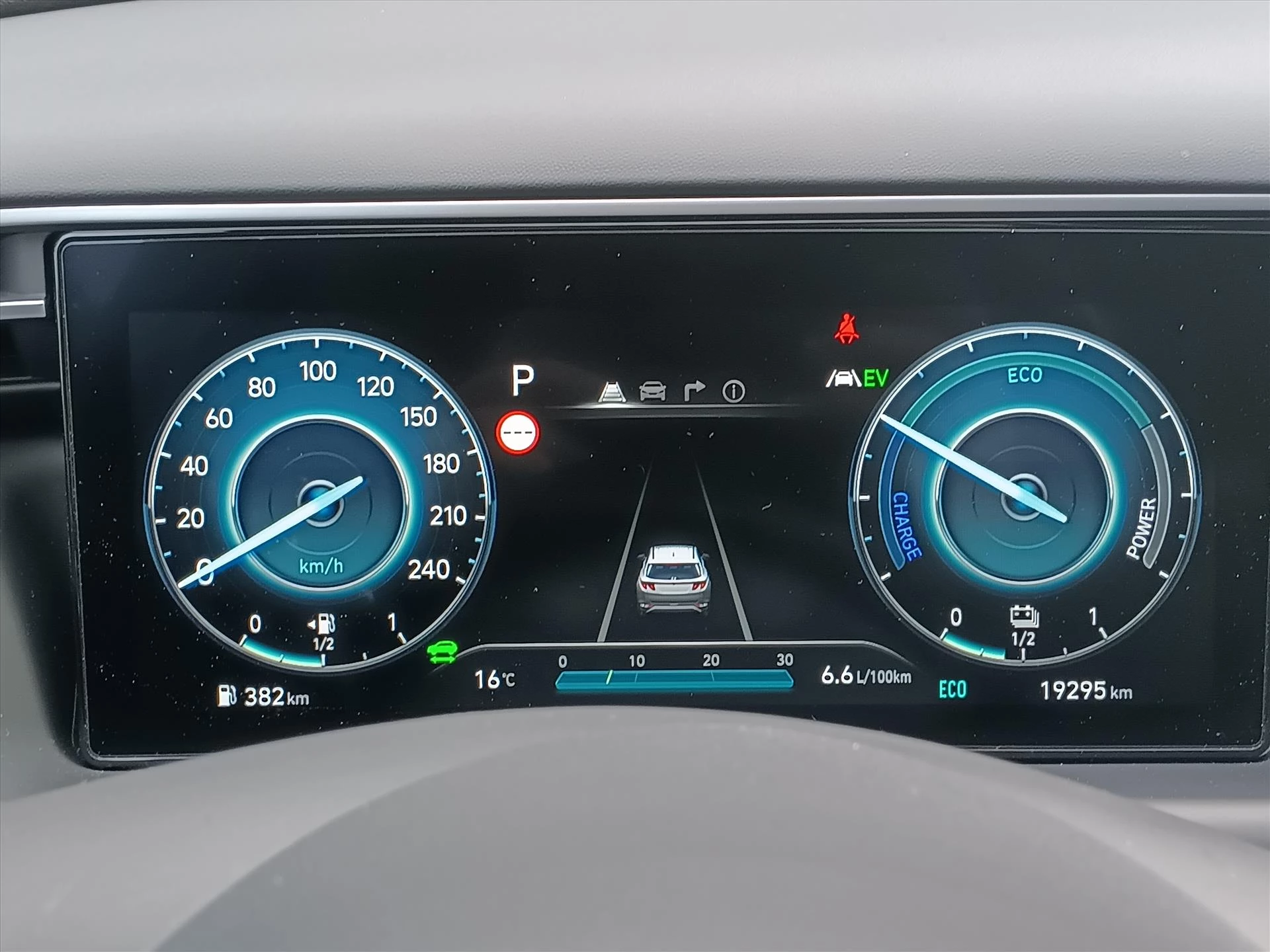 Hoofdafbeelding Hyundai Tucson Hybrid