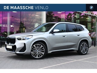 BMW X1 sDrive18i M Sport Automaat / Trekhaak / Panoramadak / Driving Assistant Plus / Stuurverwarming / Harman Kardon / 20" LMV