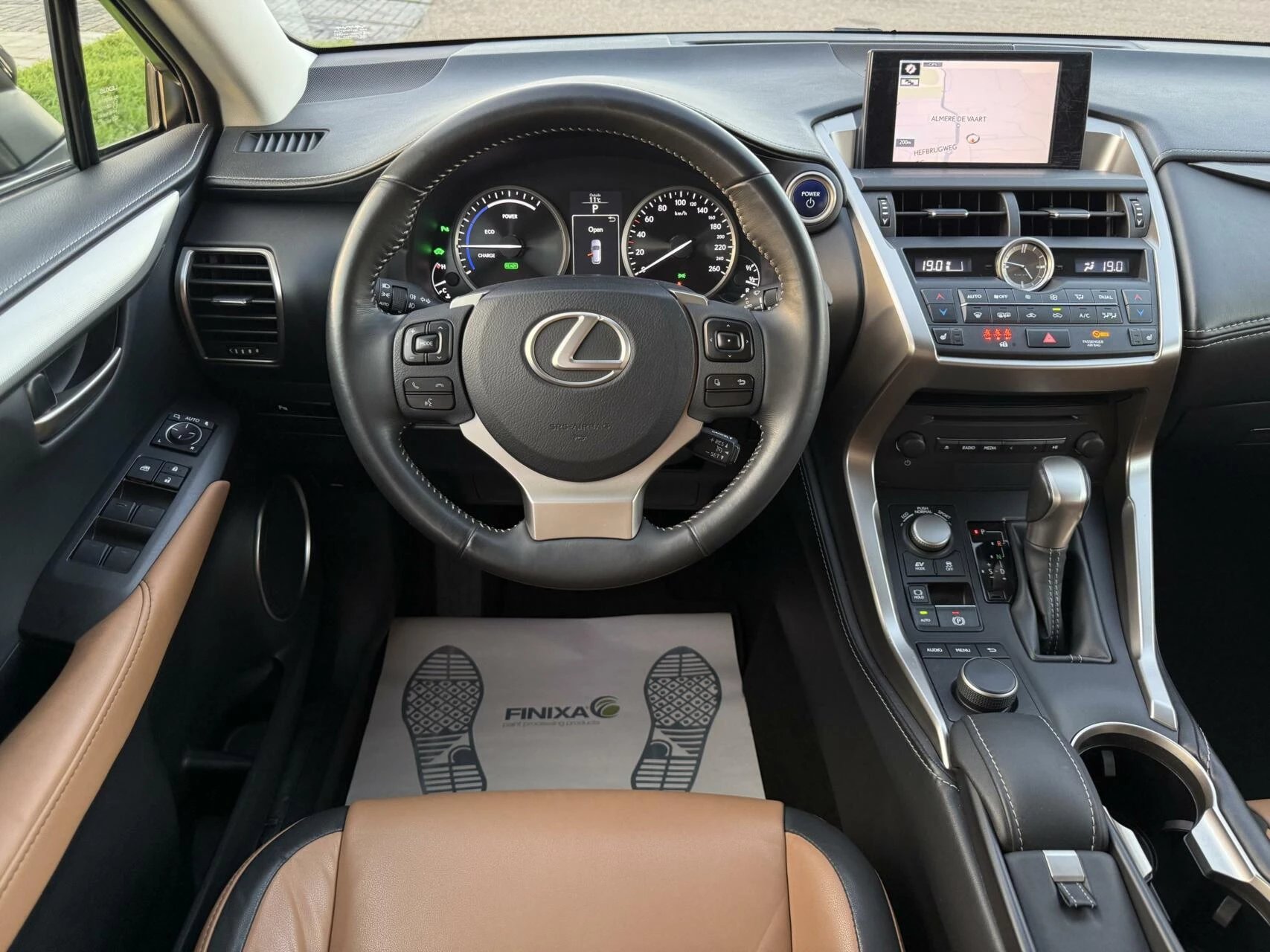 Hoofdafbeelding Lexus NX