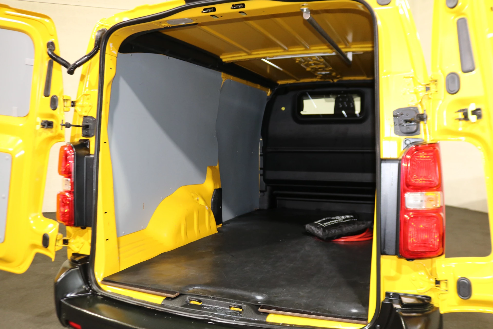 Hoofdafbeelding Opel Vivaro-e