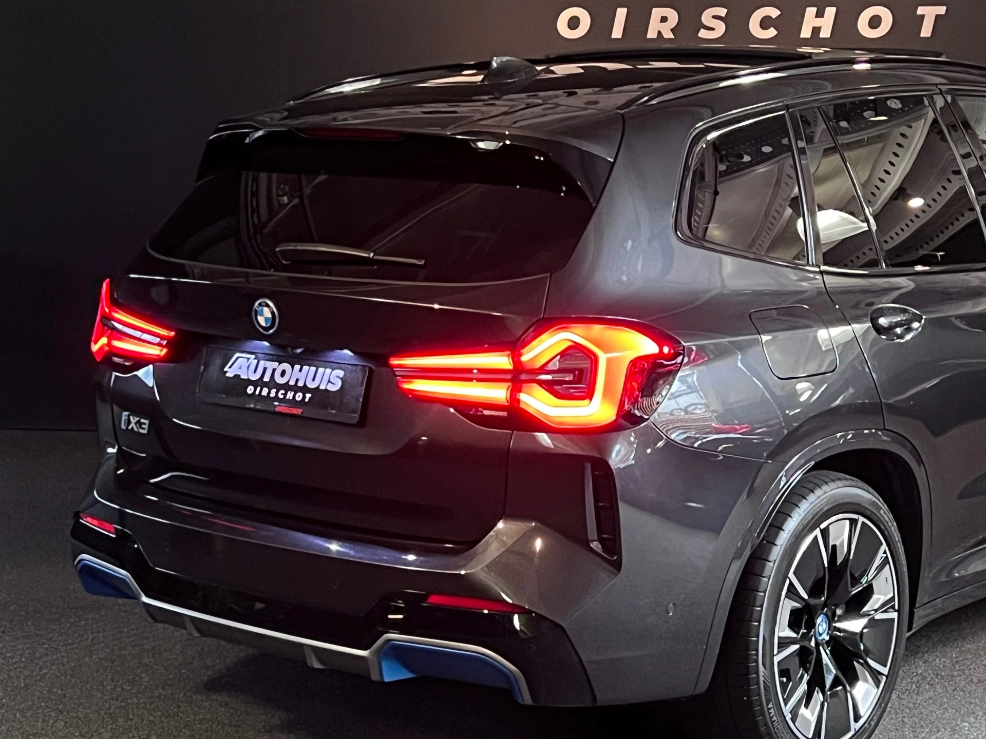 Hoofdafbeelding BMW iX3