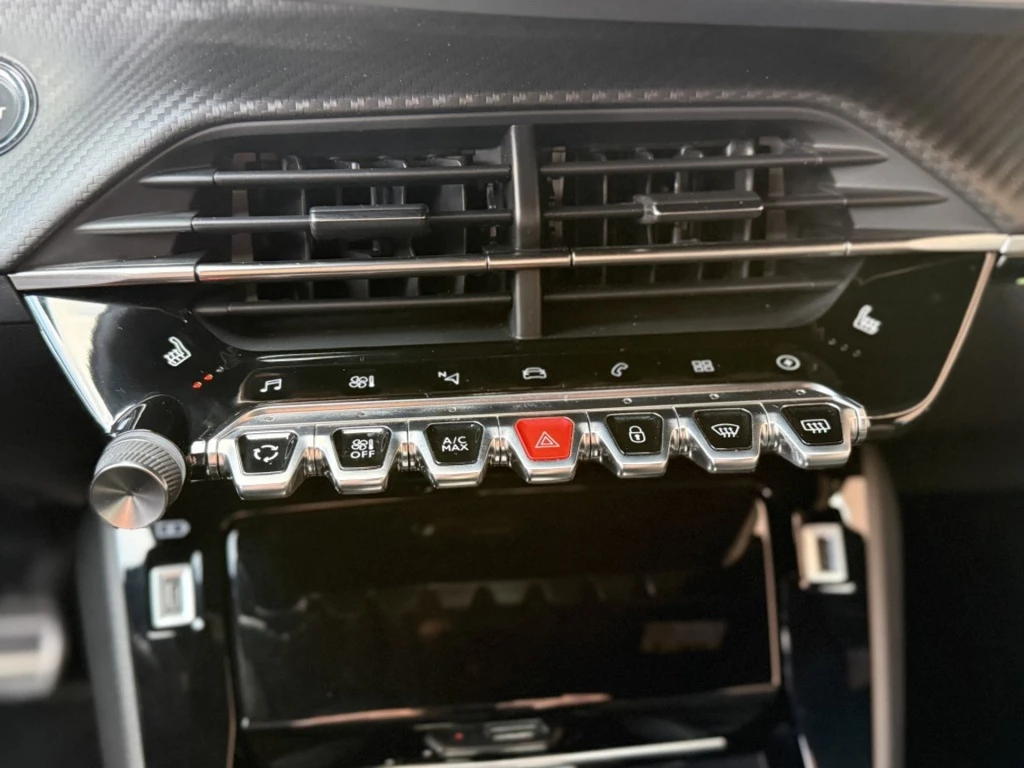 Hoofdafbeelding Peugeot e-208