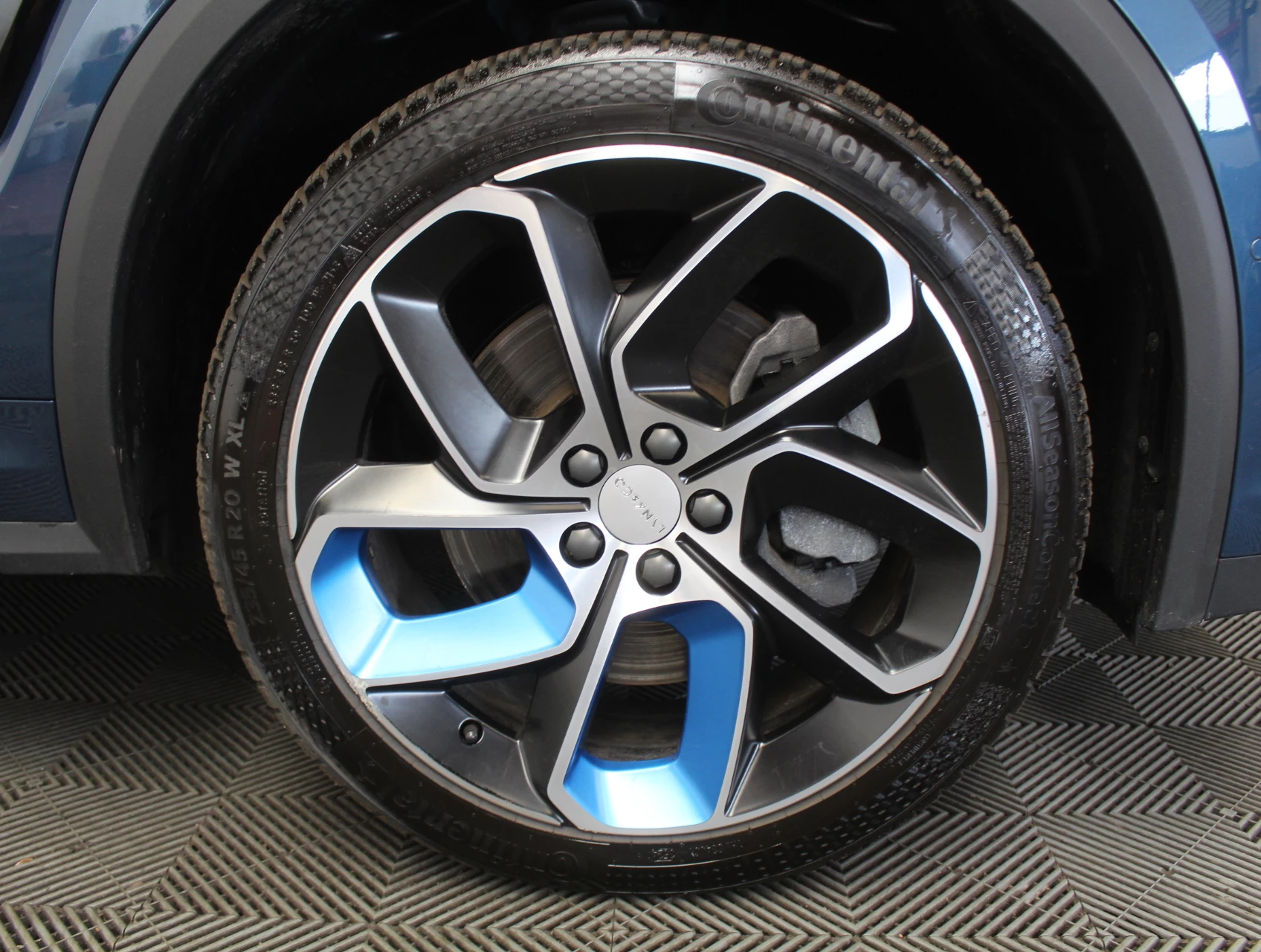 Hoofdafbeelding Lynk & Co 01