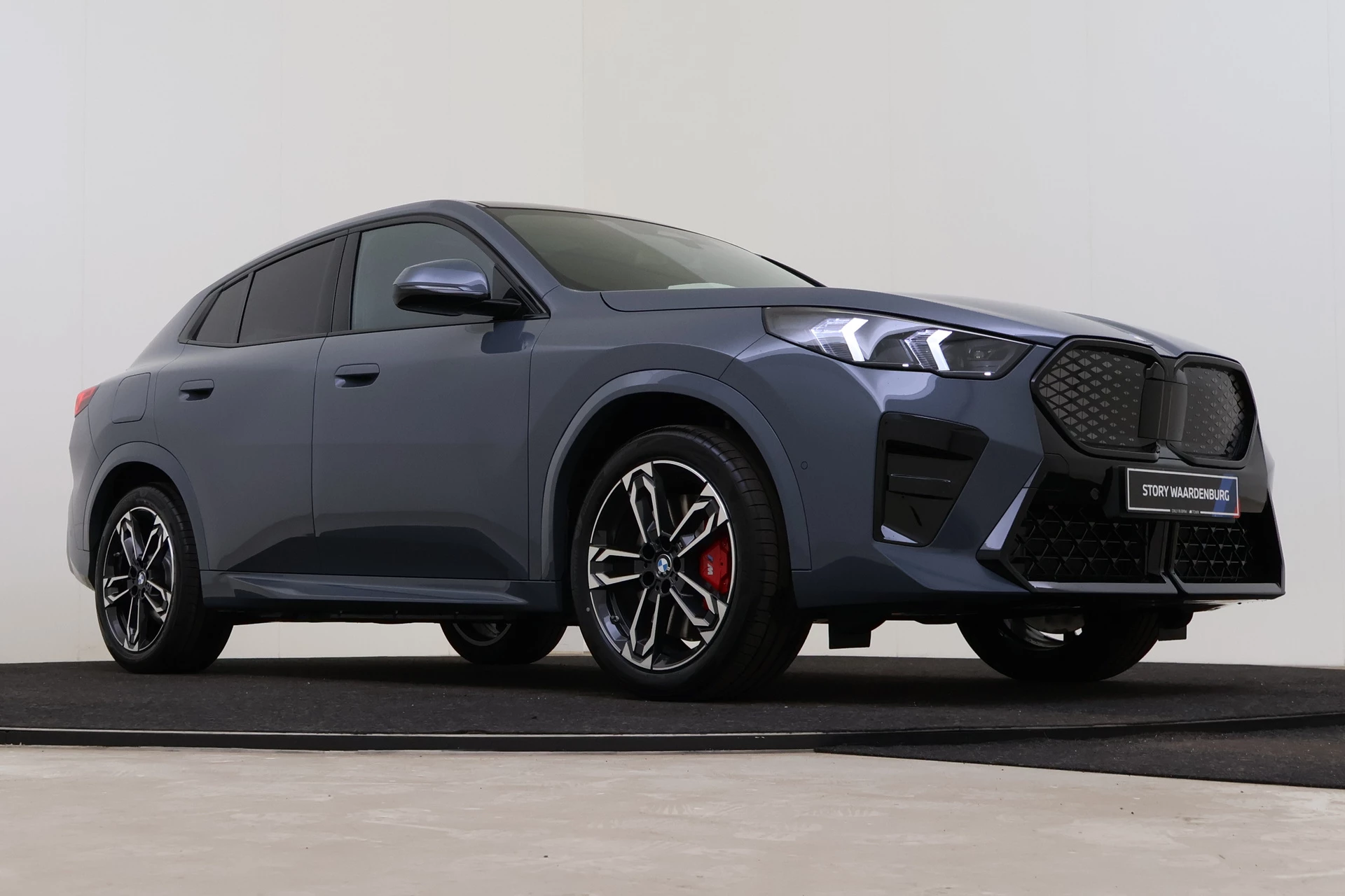 Hoofdafbeelding BMW iX2