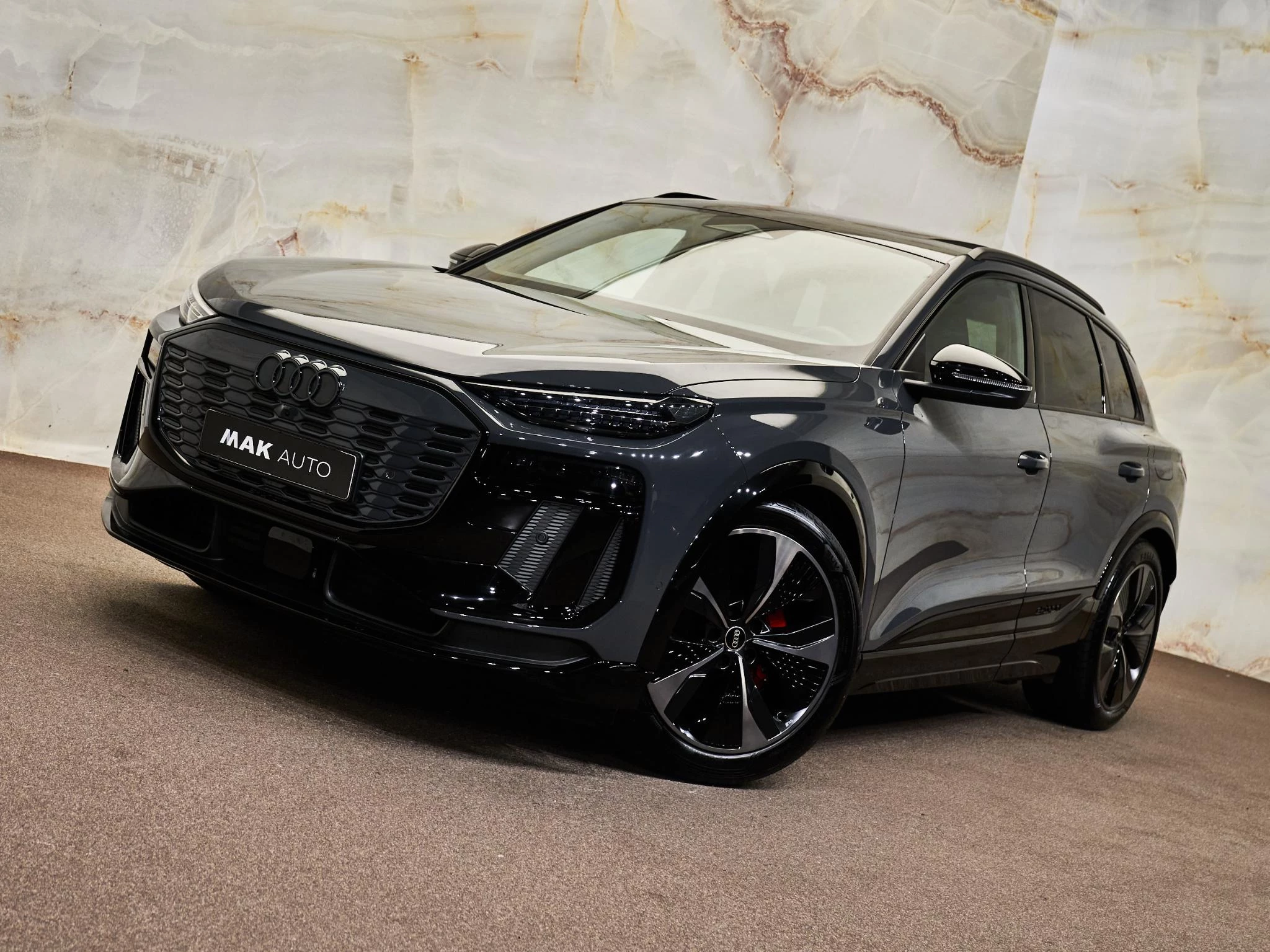 Hoofdafbeelding Audi Q6 e-tron
