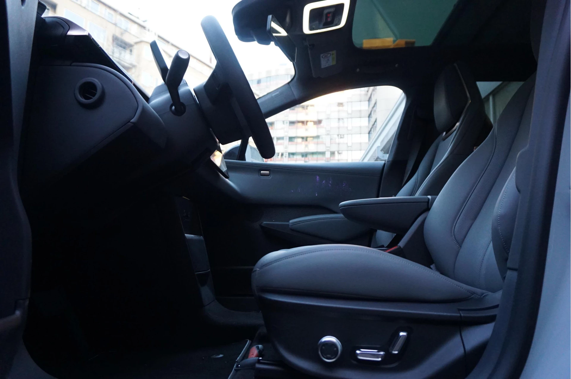 Hoofdafbeelding Volvo EX30